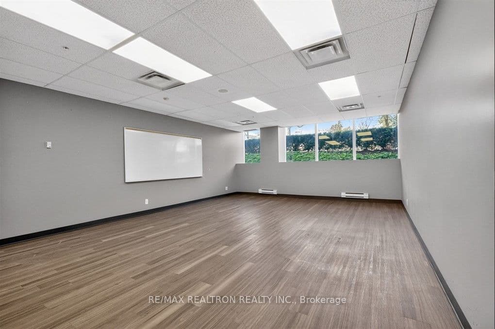 685 Sheppard Avenue E G06, Toronto, ON M2K 1B6