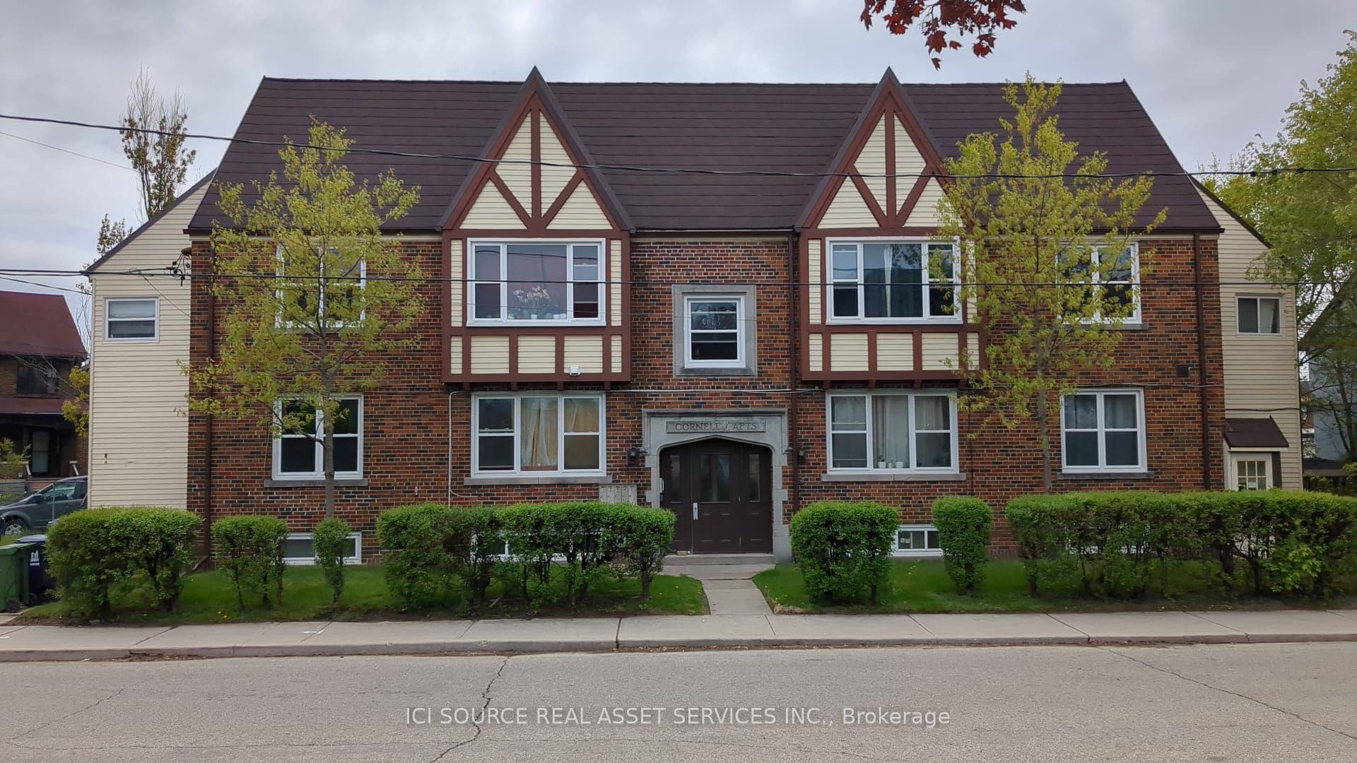 44 Bartonville Avenue W 5, Toronto, ON M6M 2B5