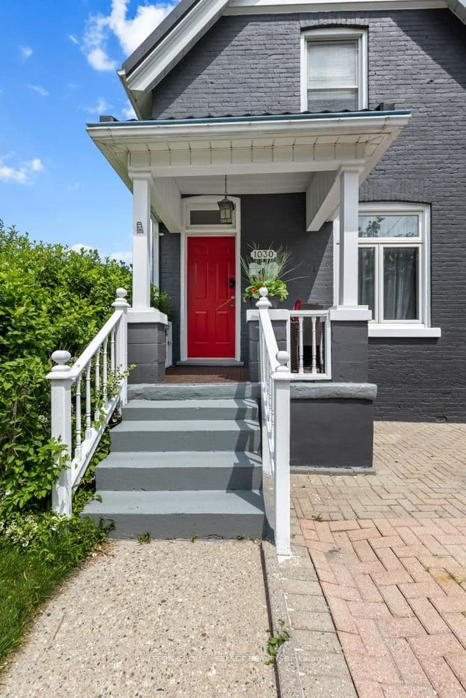 1030 York Street, London East, ON N5W 2T5