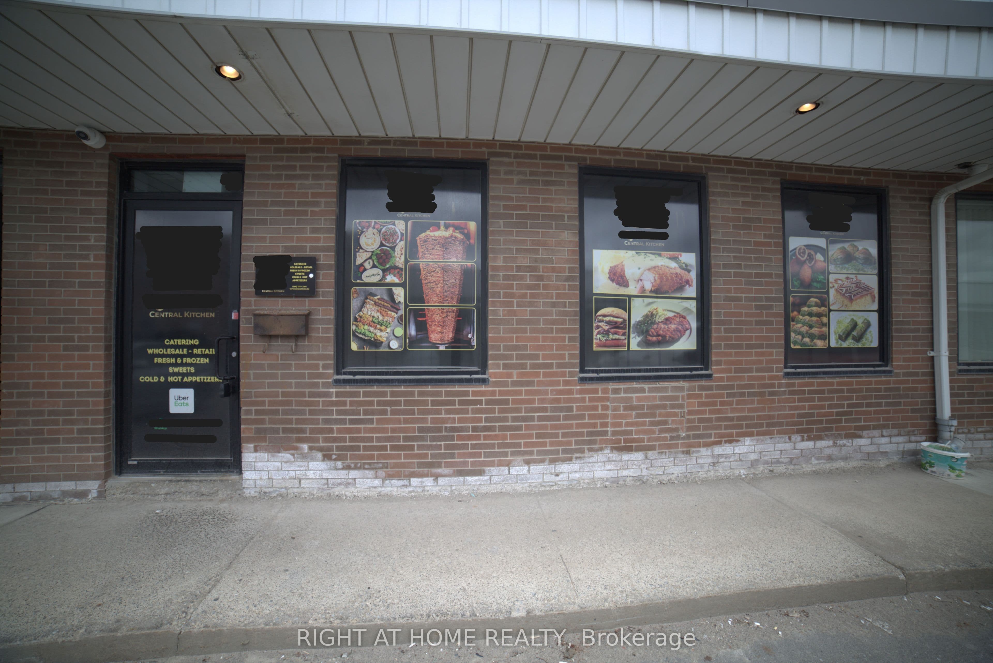 2465 Cawthra Road 112, Mississauga, ON L5A 3P2
