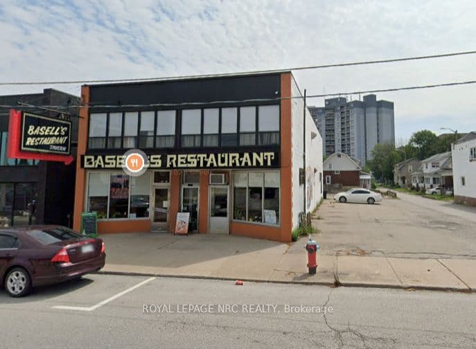 4880 Victoria Avenue, Niagara Falls, ON L2E 4C5