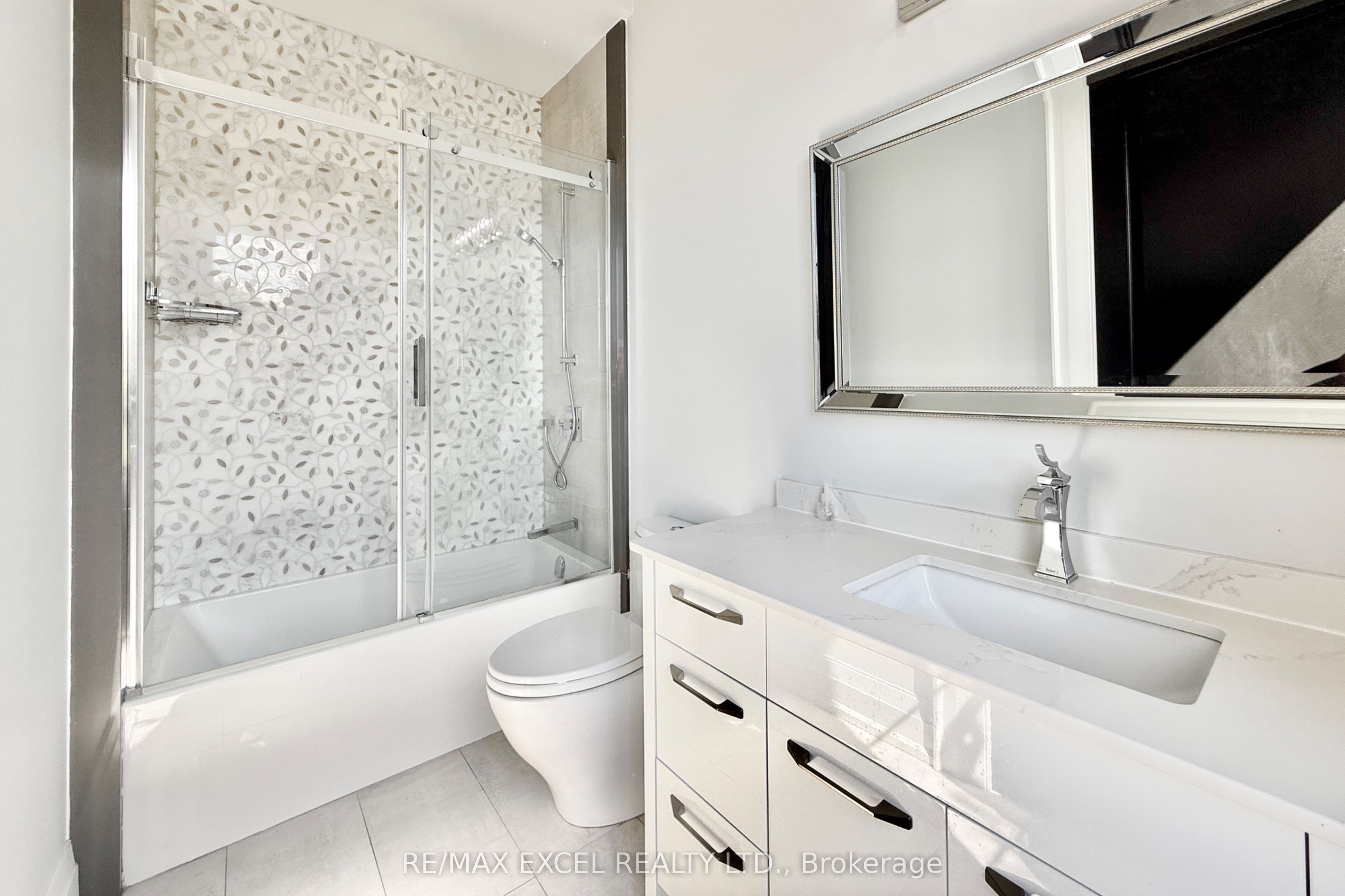 19 Blyth Street, Richmond Hill, ON L4E 2Y2