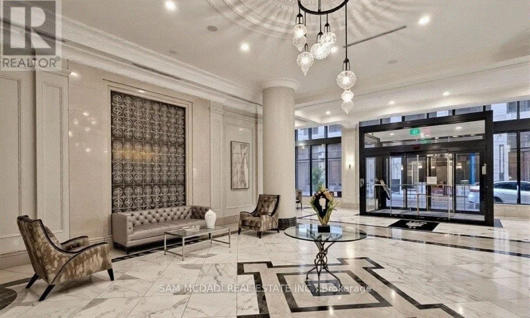 30 Elm Drive 1102, Mississauga, ON L5B 1L9