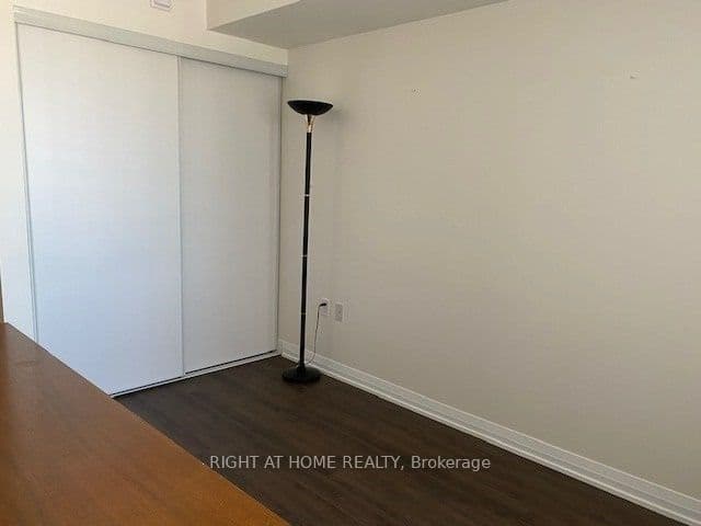 40 Via Rosedale Way 307, Brampton, ON L6R 4A4
