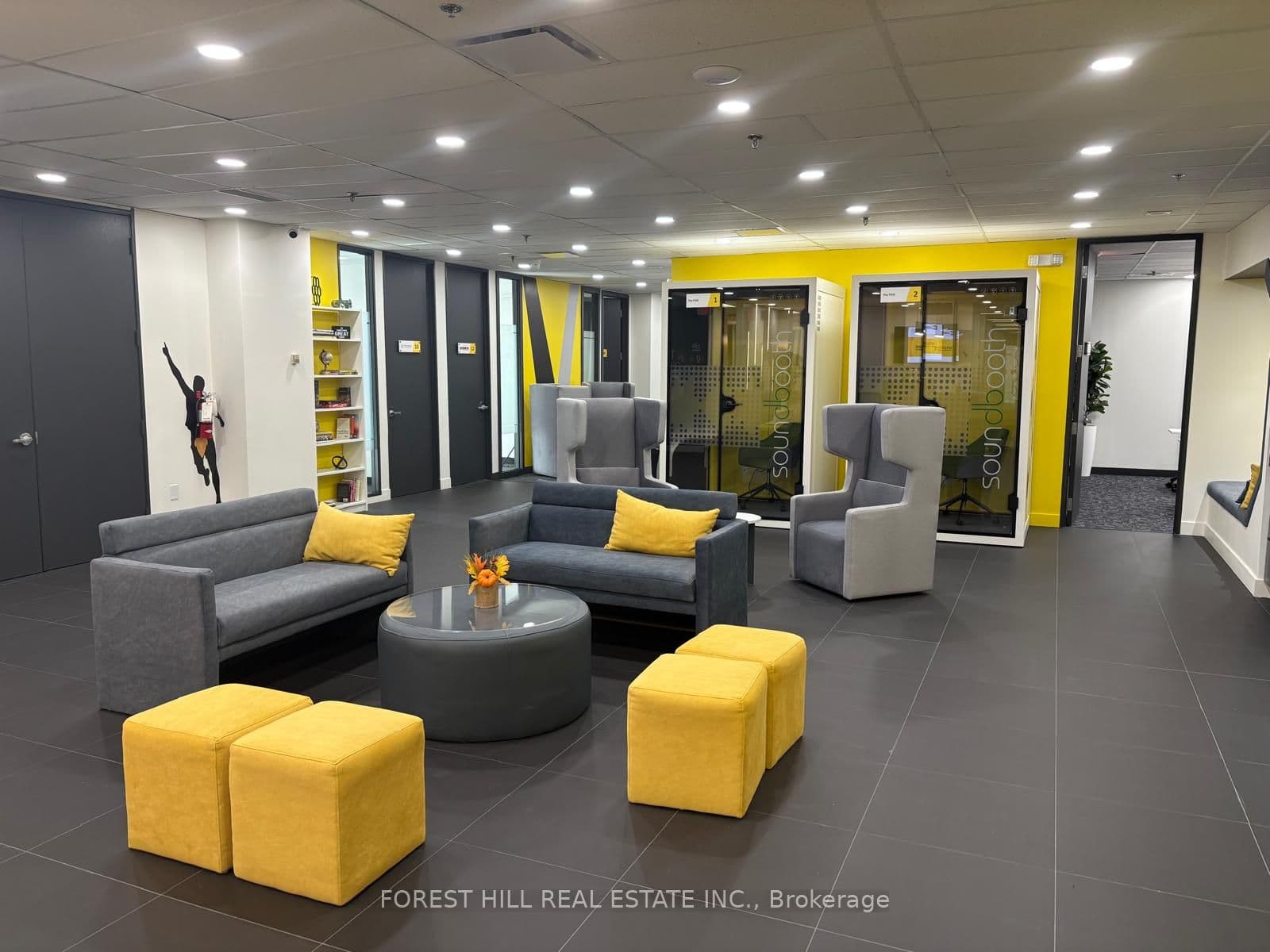 350 Burnhamthorpe Road W 200 Suite 1-4, Mississauga, ON L5B 3J1