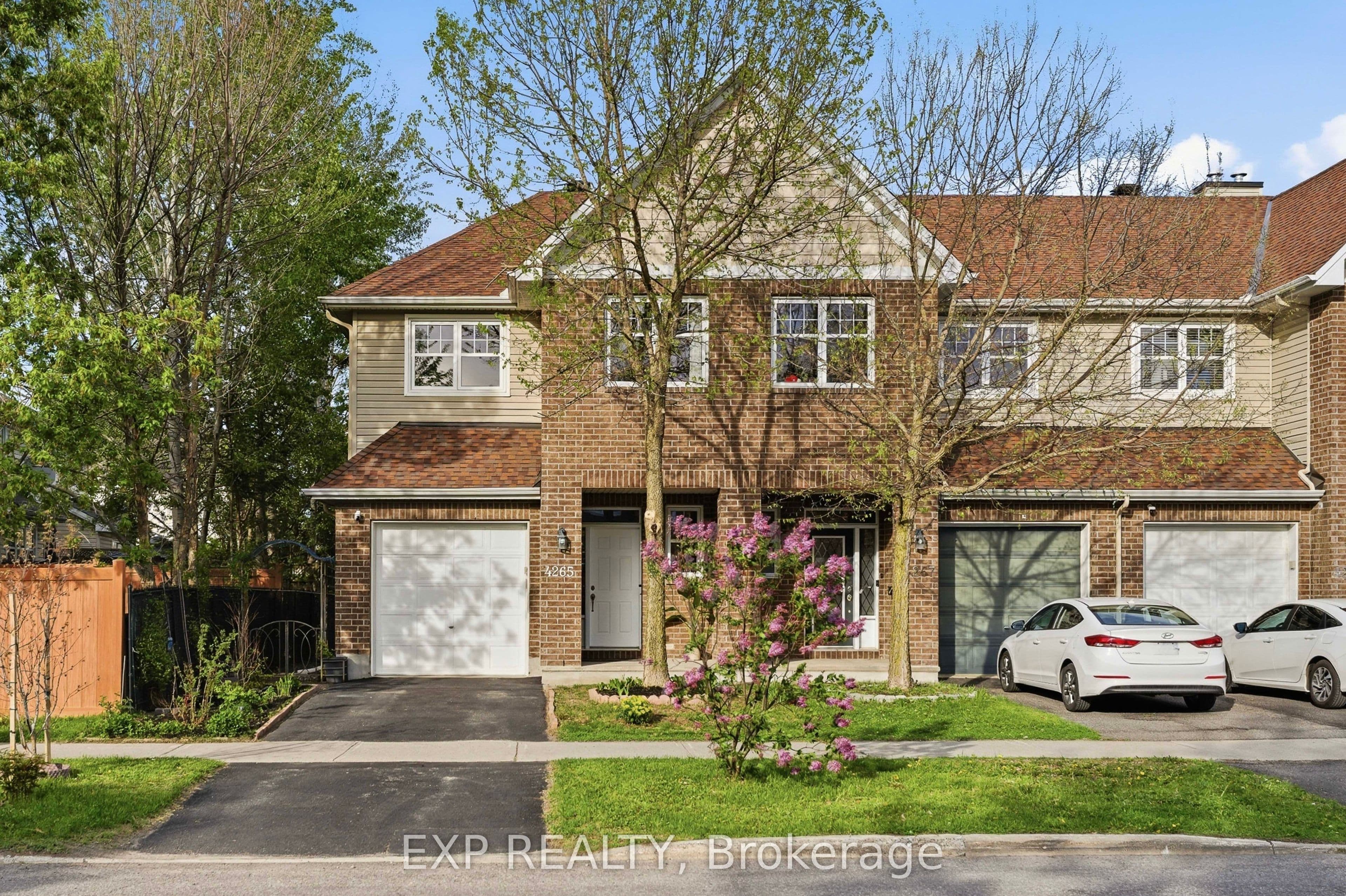 4265 Kelly Farm Drive, Blossom Park - Airport and Area, ON K1T 0A6