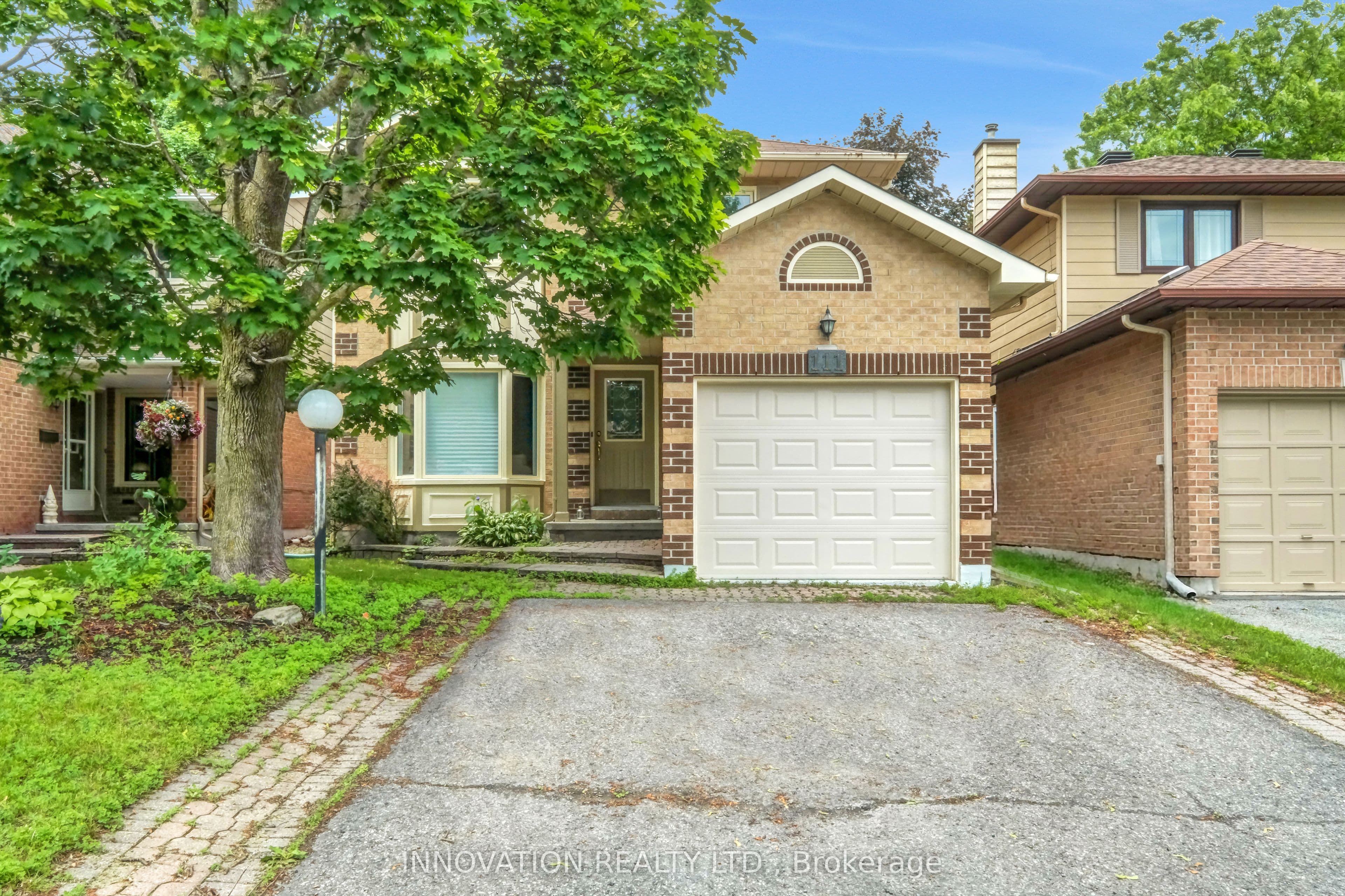 111 Beechfern Drive, Stittsville - Munster - Richmond, ON K2S 1E3