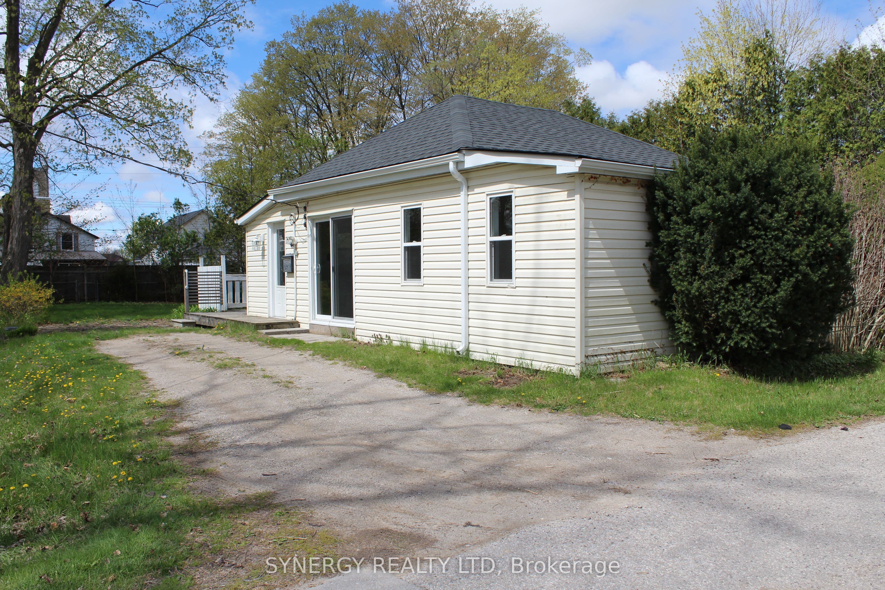 30 Mill Lane, Strathroy-Caradoc, ON N7G 2J4
