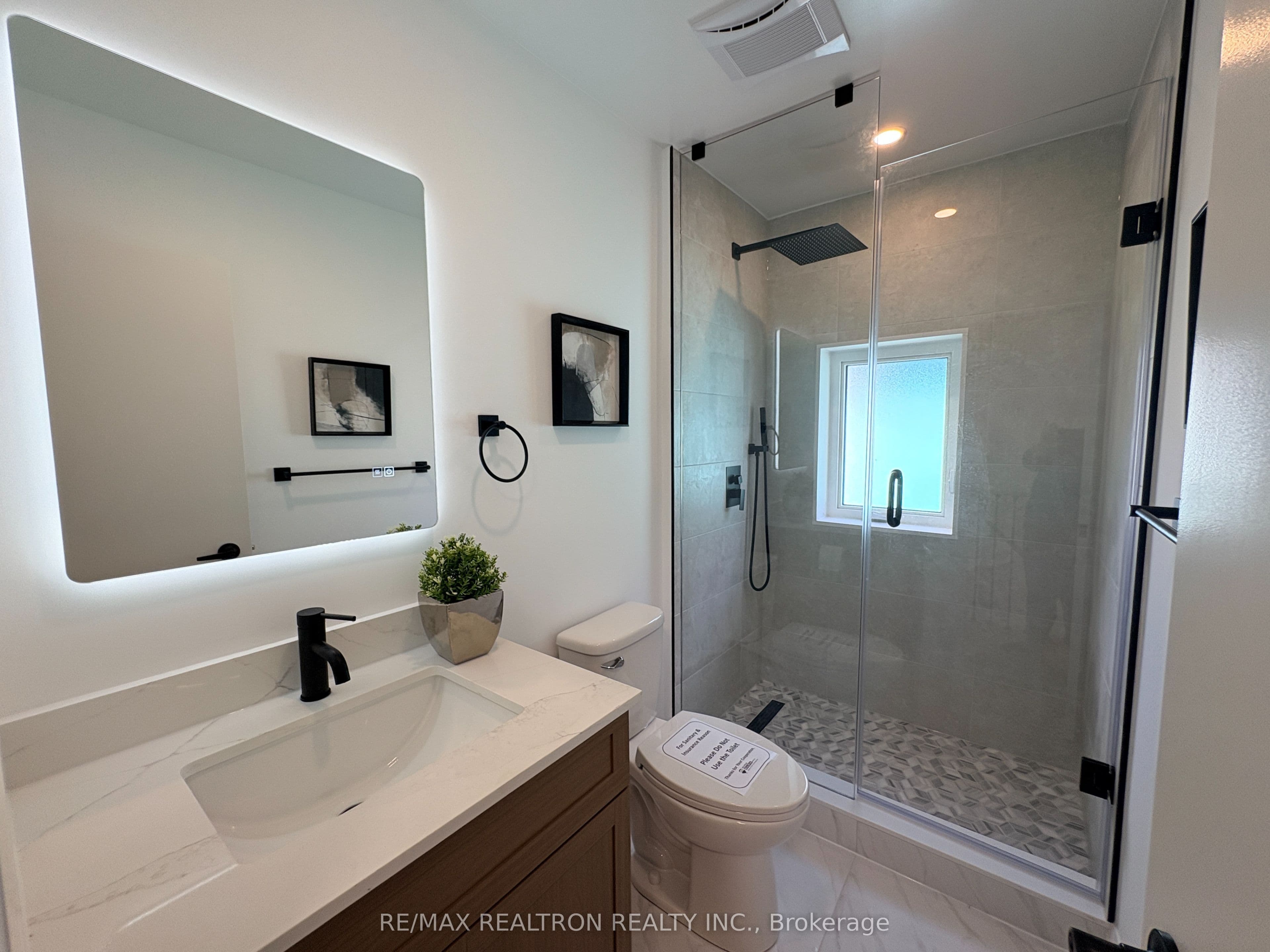 414 Mortimer Avenue, Toronto, ON M4J 2E9