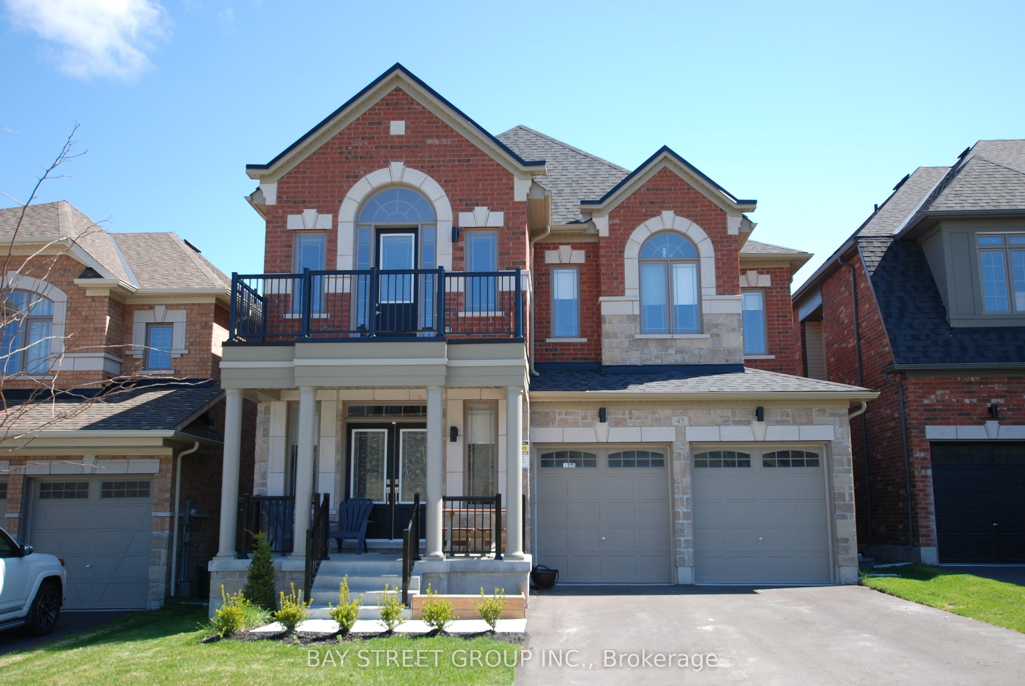 45 Frank Kelly Drive, East Gwillimbury, ON L9N 0V2