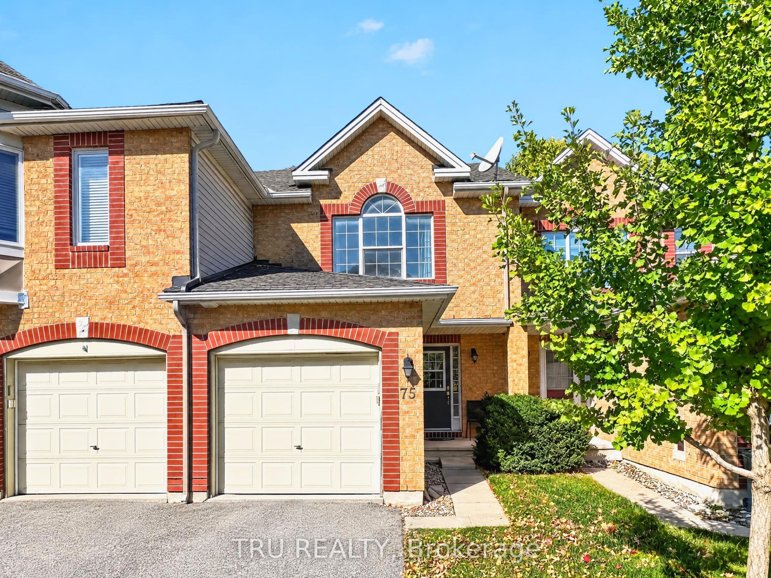 75 Silverlace Private, Hunt Club - South Keys and Area, ON K1T 3Z8