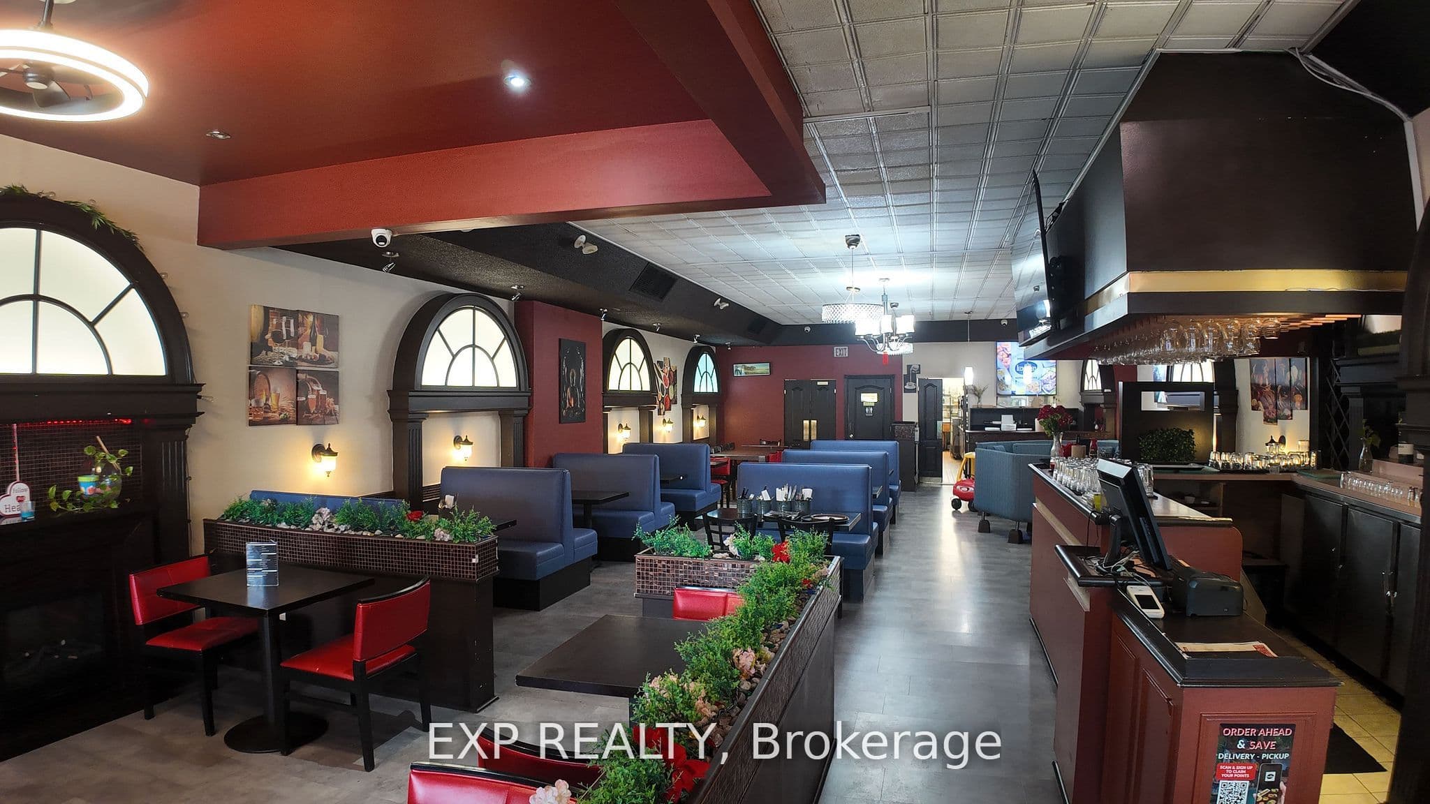 380 Lakeshore Road, Mississauga, ON L5G 1H5