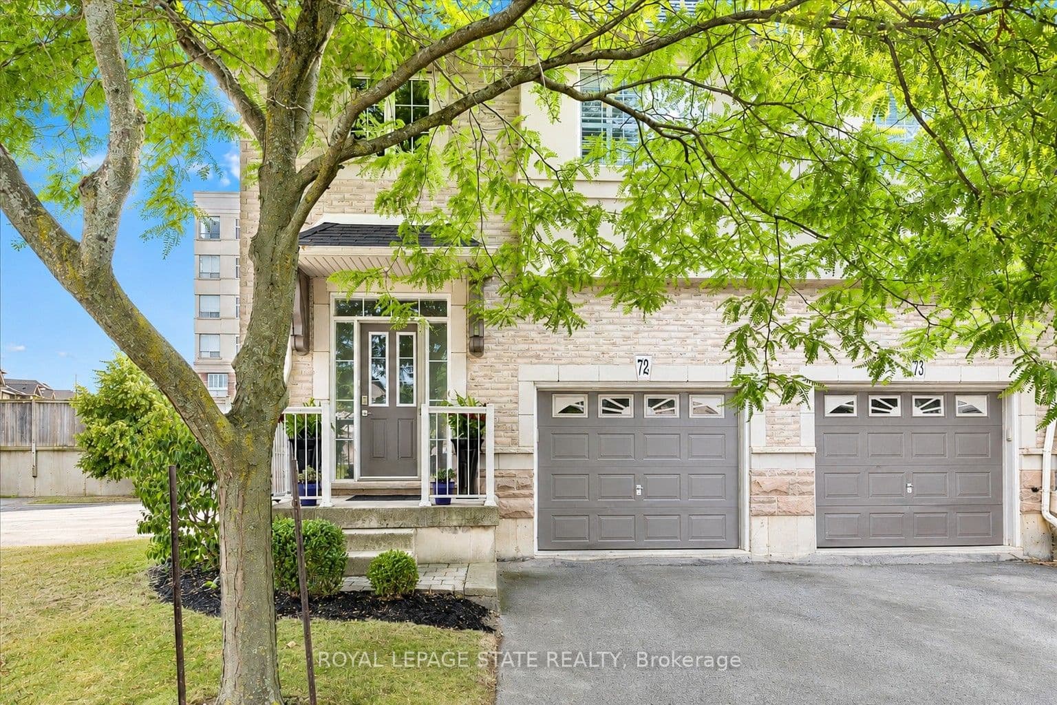5080 Fairview Street 72, Burlington, ON L7L 7G2