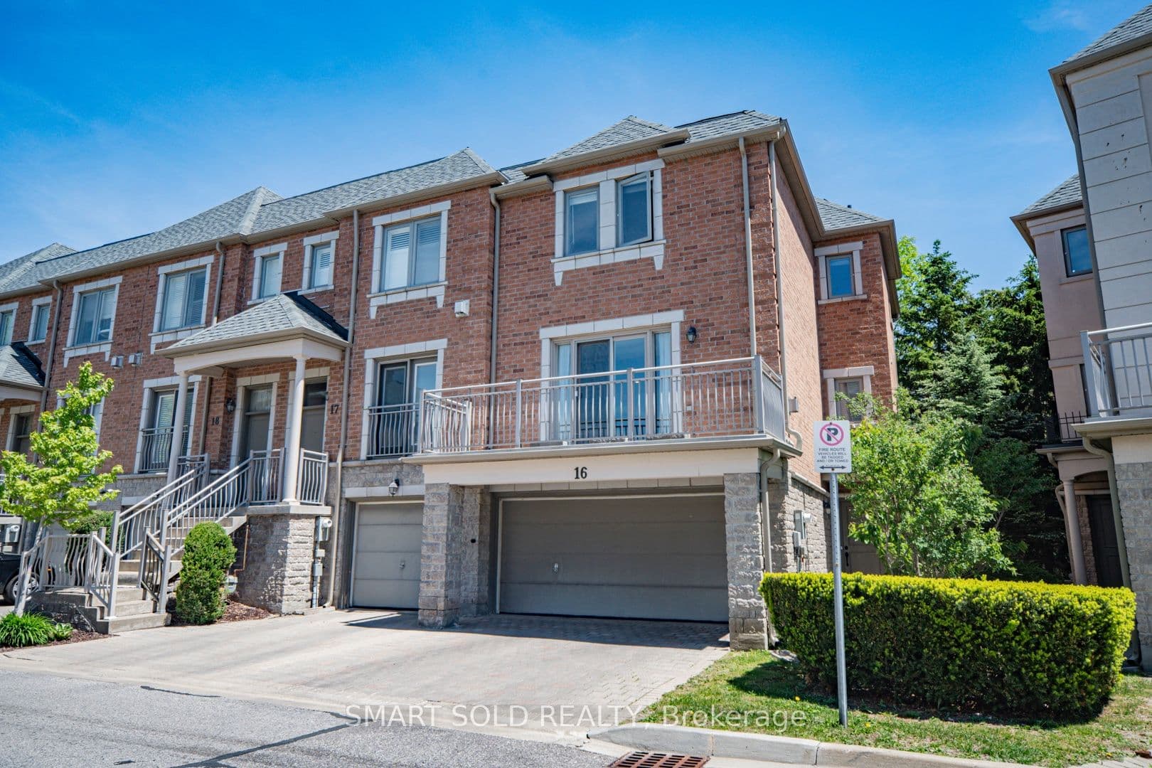 9133 Bayview Avenue 16, Richmond Hill, ON L4B 4C5