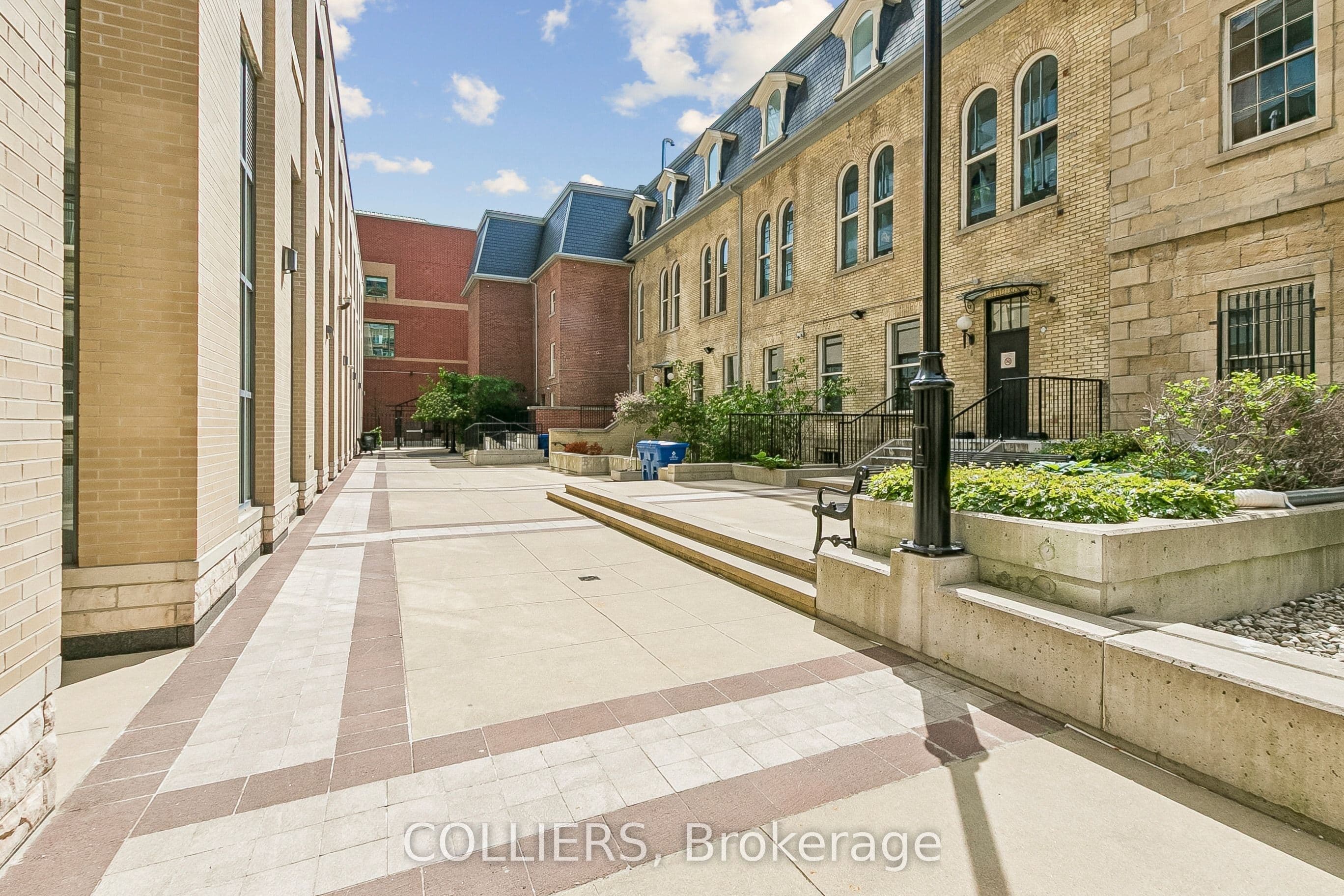252 Adelaide Street E 100, Toronto, ON M5A 1N1