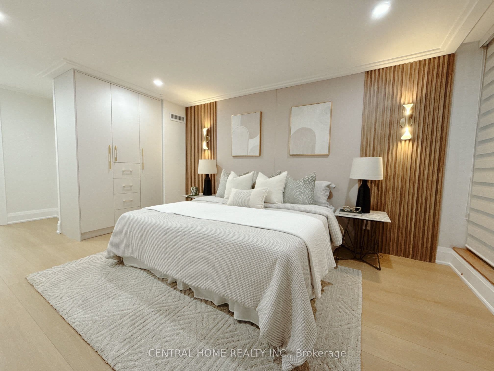 85 SKYMARK Drive 302, Toronto, ON M2H 3P2