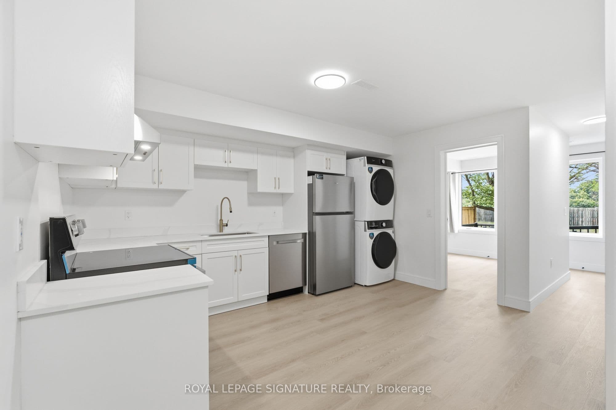 53 Bishop Avenue 1A, Toronto, ON M2M 1Z4