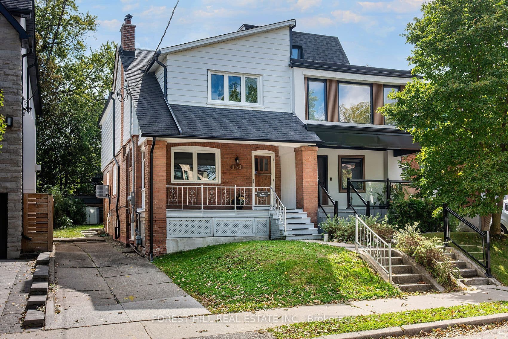 139 Craighurst Avenue, Toronto, ON M4K 1K1