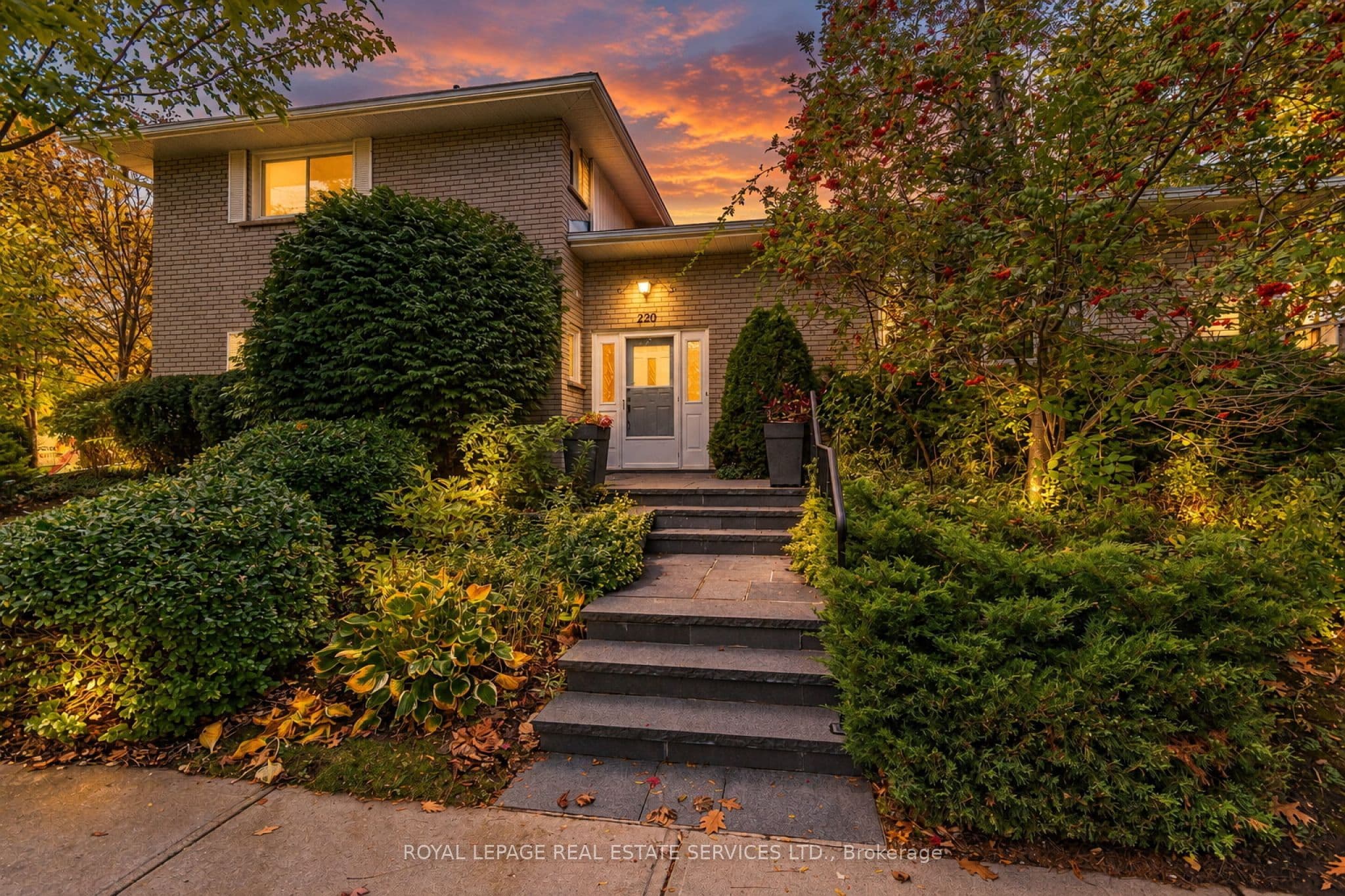 220 Edenbridge Drive, Toronto, ON M9A 3H1