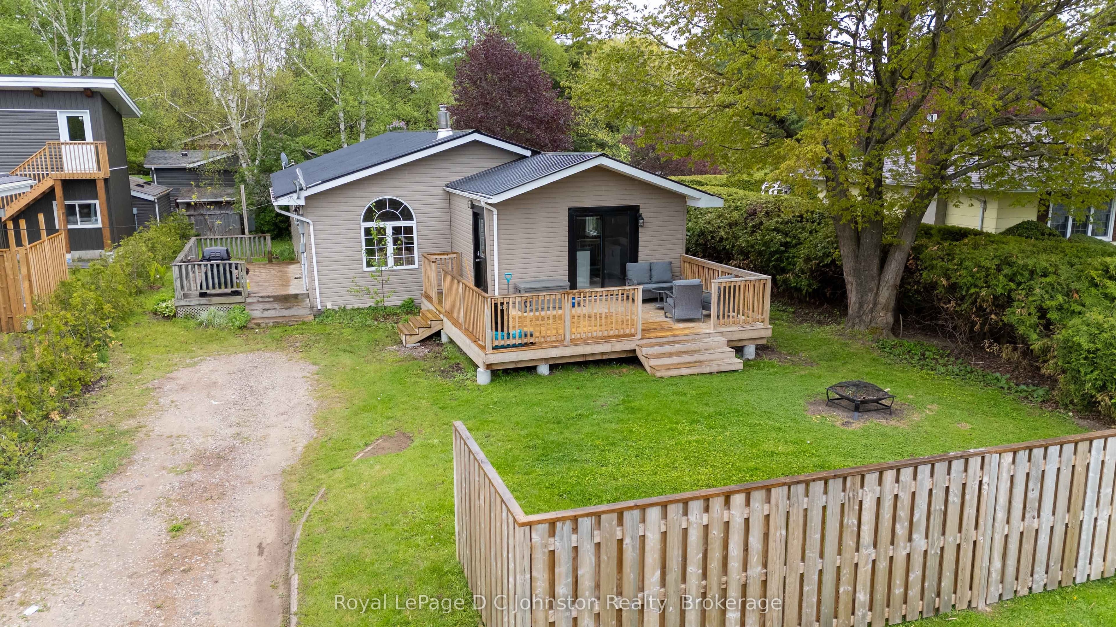229 Edward Street, Saugeen Shores, ON N0H 2L0