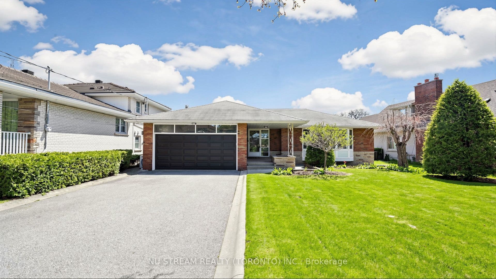 55 Sunvale Drive, Toronto, ON M9R 1Z4