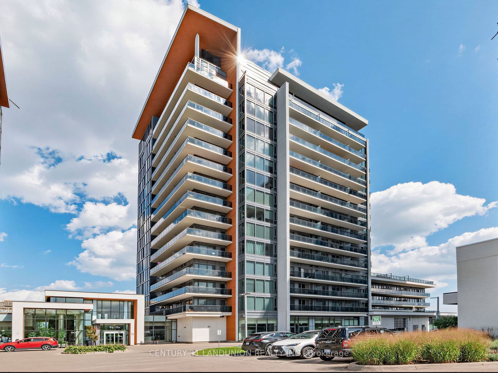 9600 Yonge Street 311B, Richmond Hill, ON L4C 0X3