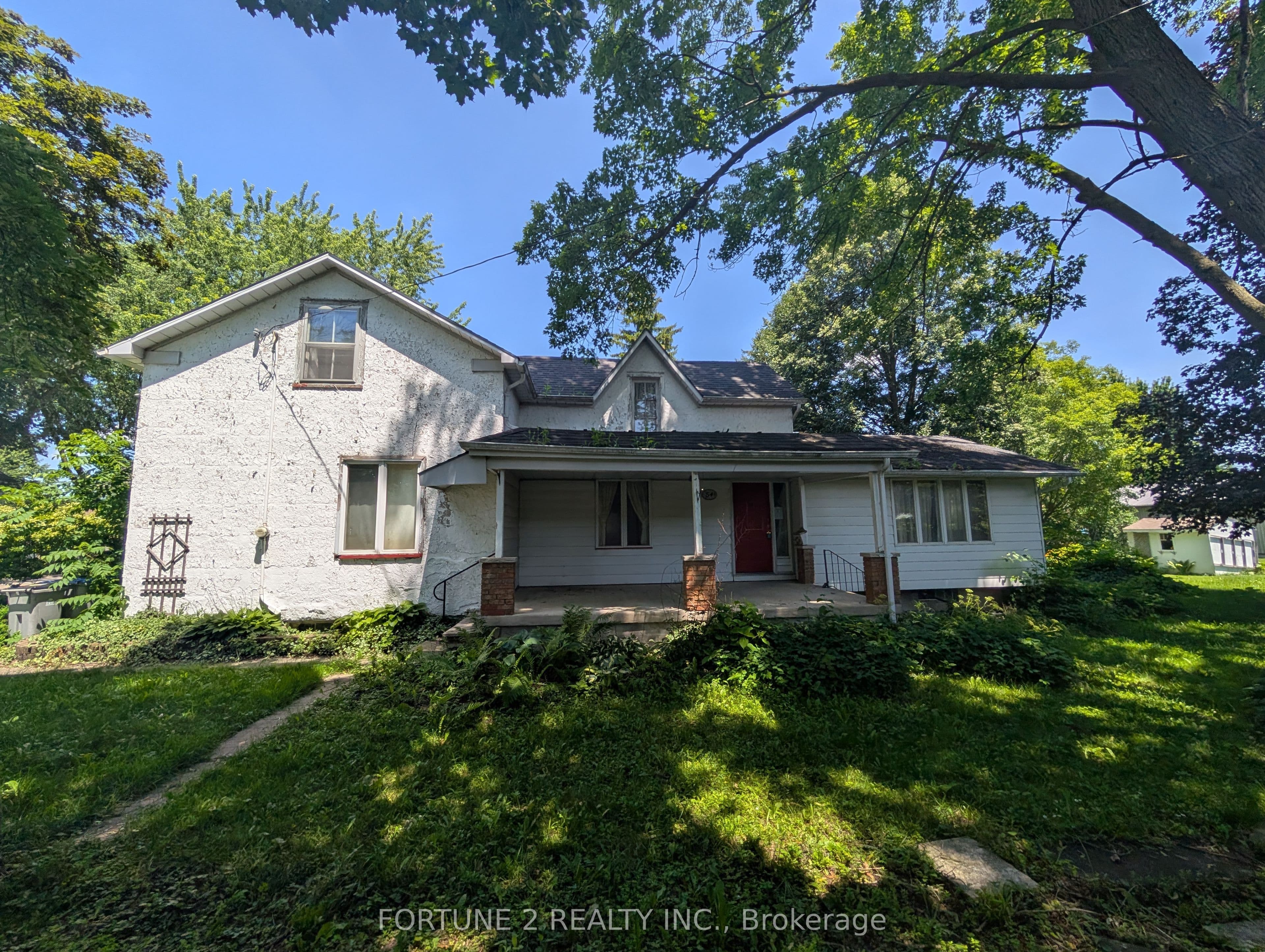 54 MAIN Street N, Huron East, ON N0K 1W0