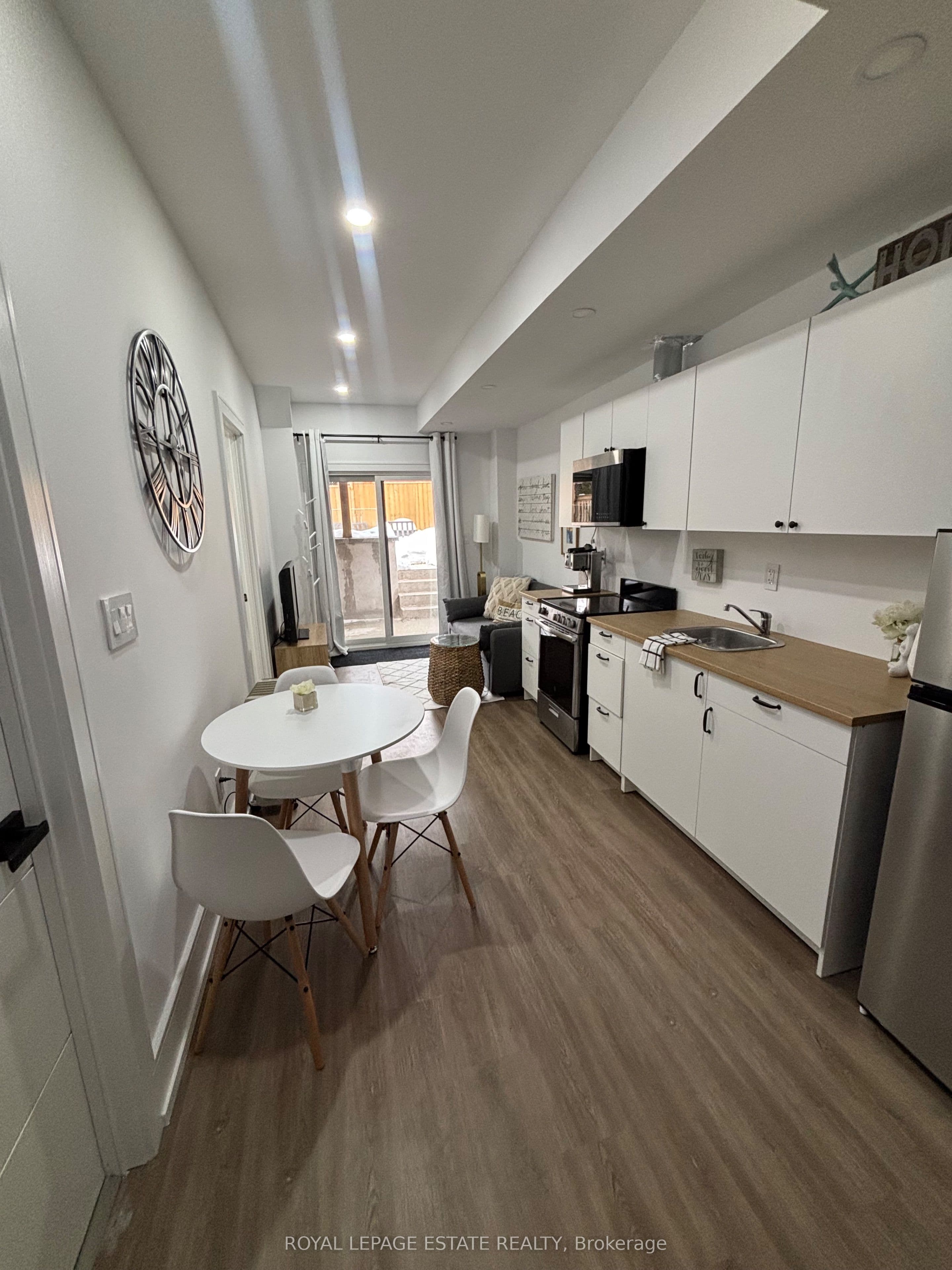 150 Warden Avenue, Toronto, ON M1N 2Z4
