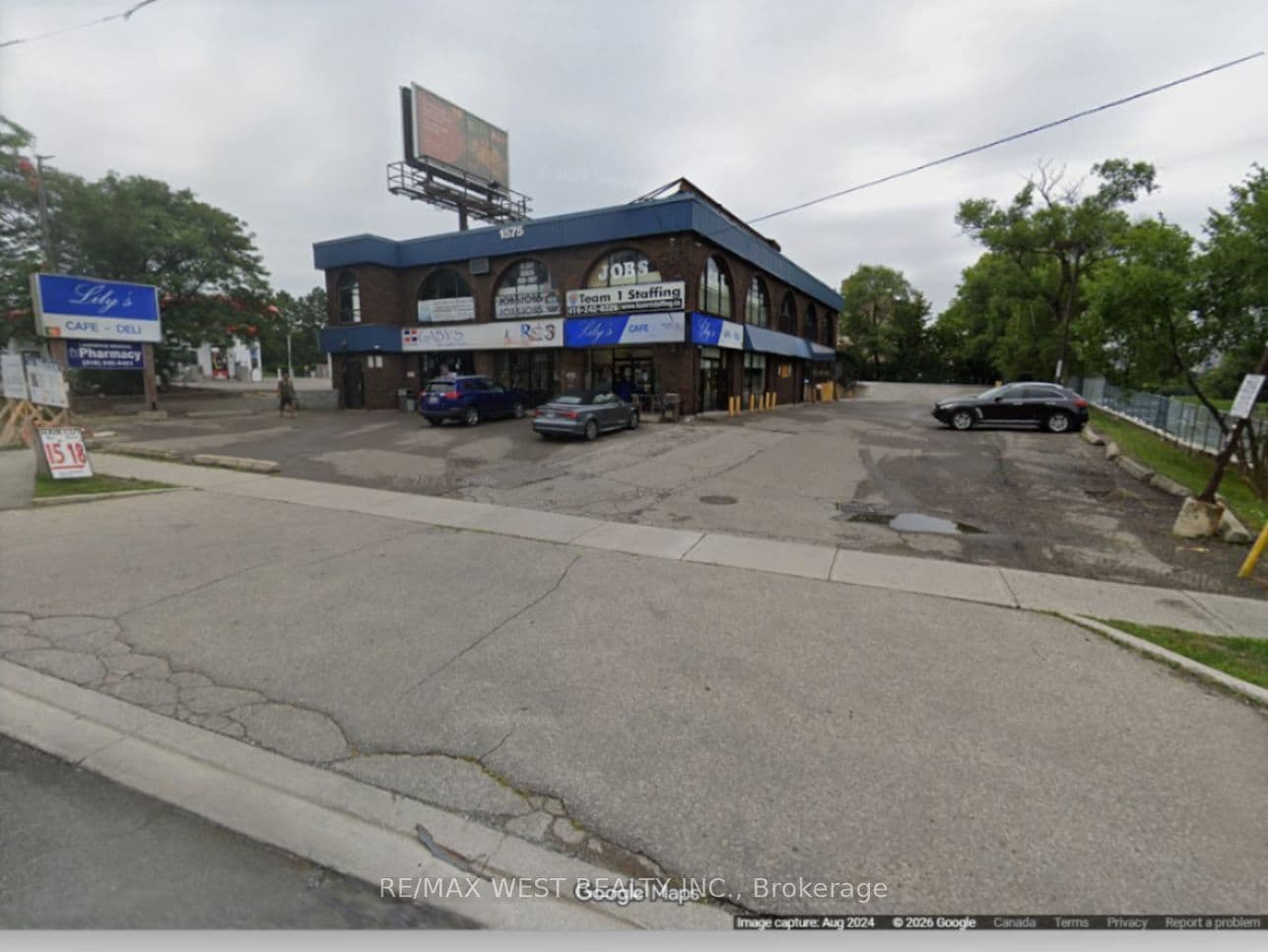 1575 Lawrence Avenue W 104, Toronto, ON M6L 1C3