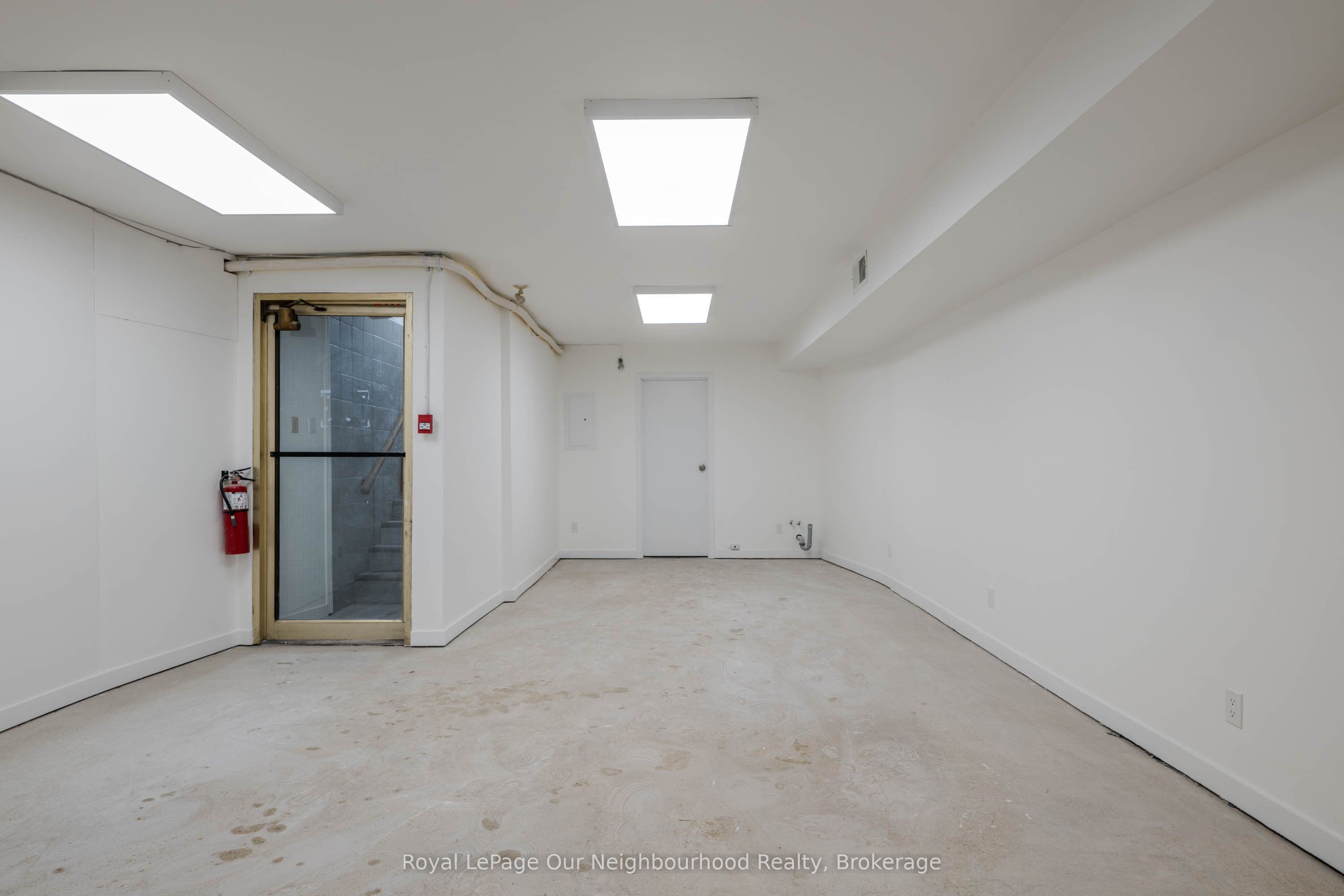 1224 King Street W Lower Level, Toronto, ON M6K 1G4