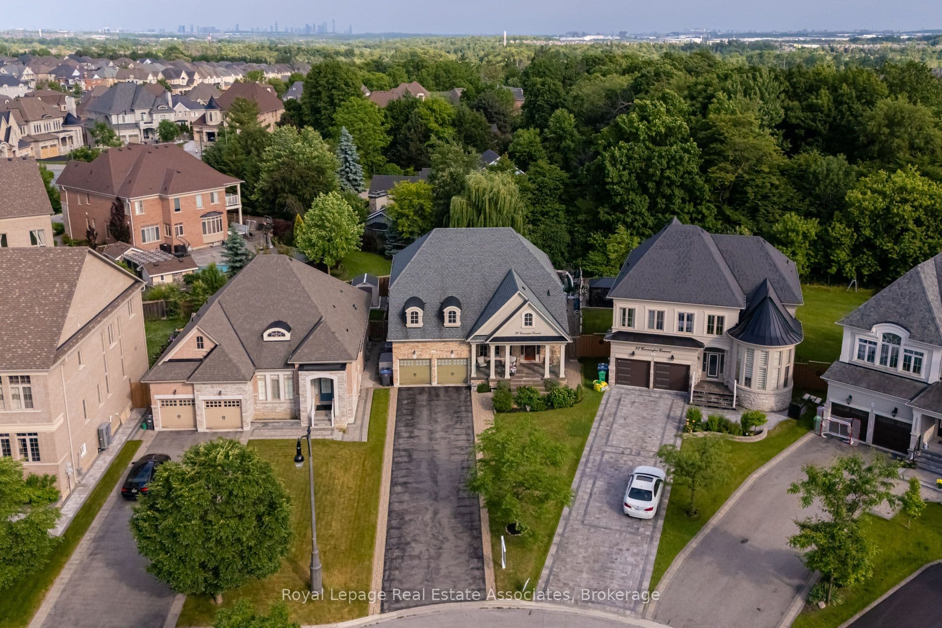 20 Cannington Crescent, Brampton, ON L6X 0W6