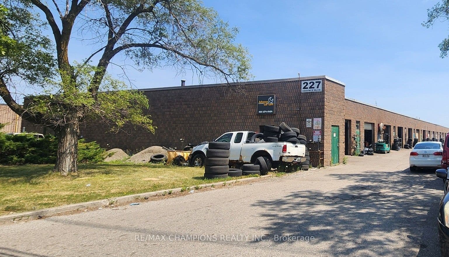 227 Advance Boulevard 10, Brampton, ON L6T 4J2