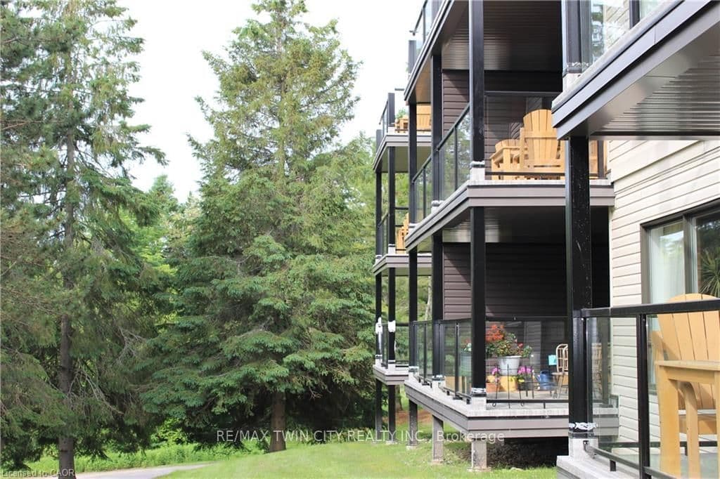 1235 Deerhurst Drive 52-105, Huntsville, ON P1H 1E8