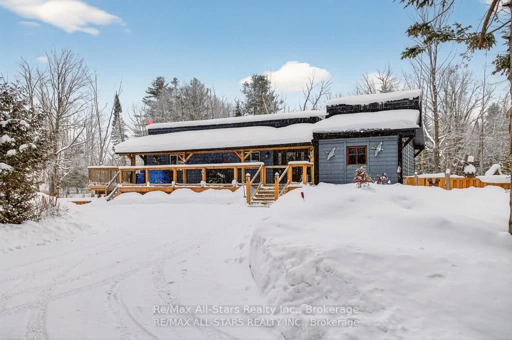 28 Pine Ridge Road, Kawartha Lakes, ON K0M 2L0