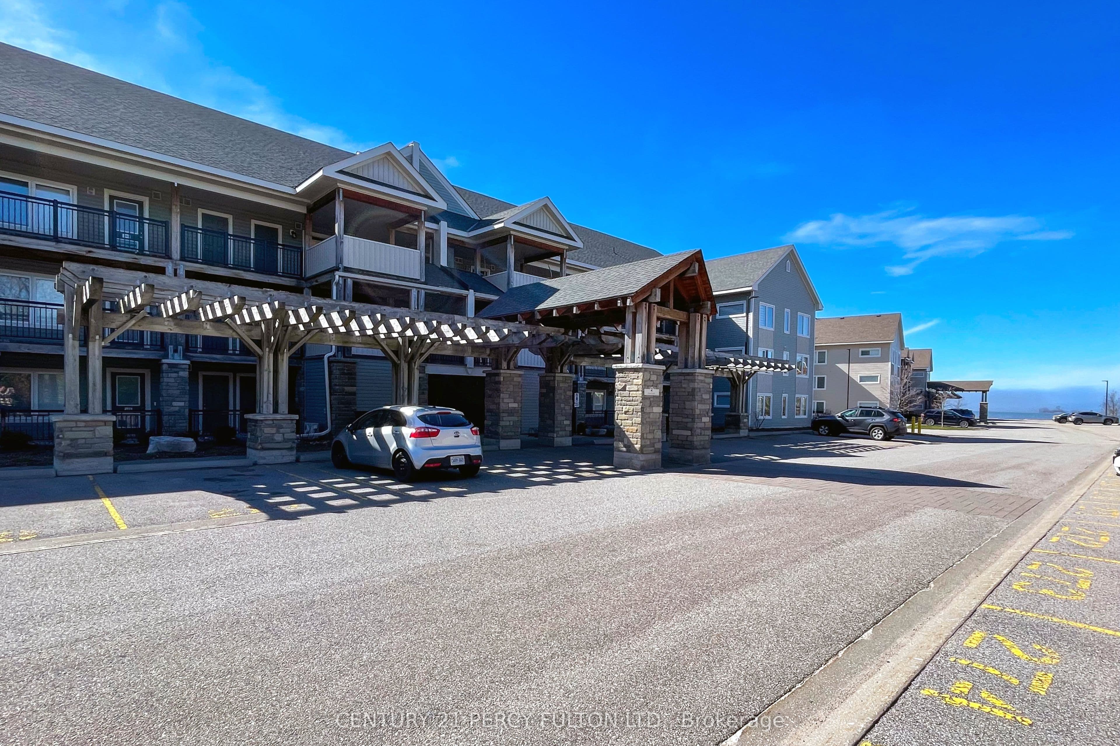 2 Cove Court 107, Collingwood, ON L9Y 0Y6