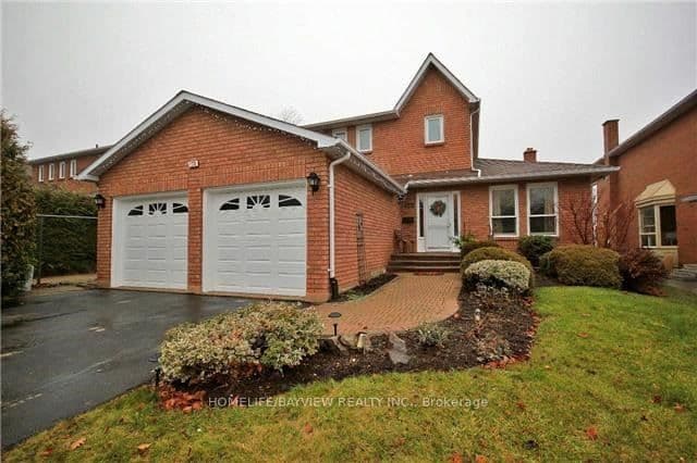 128 Heathwood Heights Drive, Aurora, ON L4G 4W1