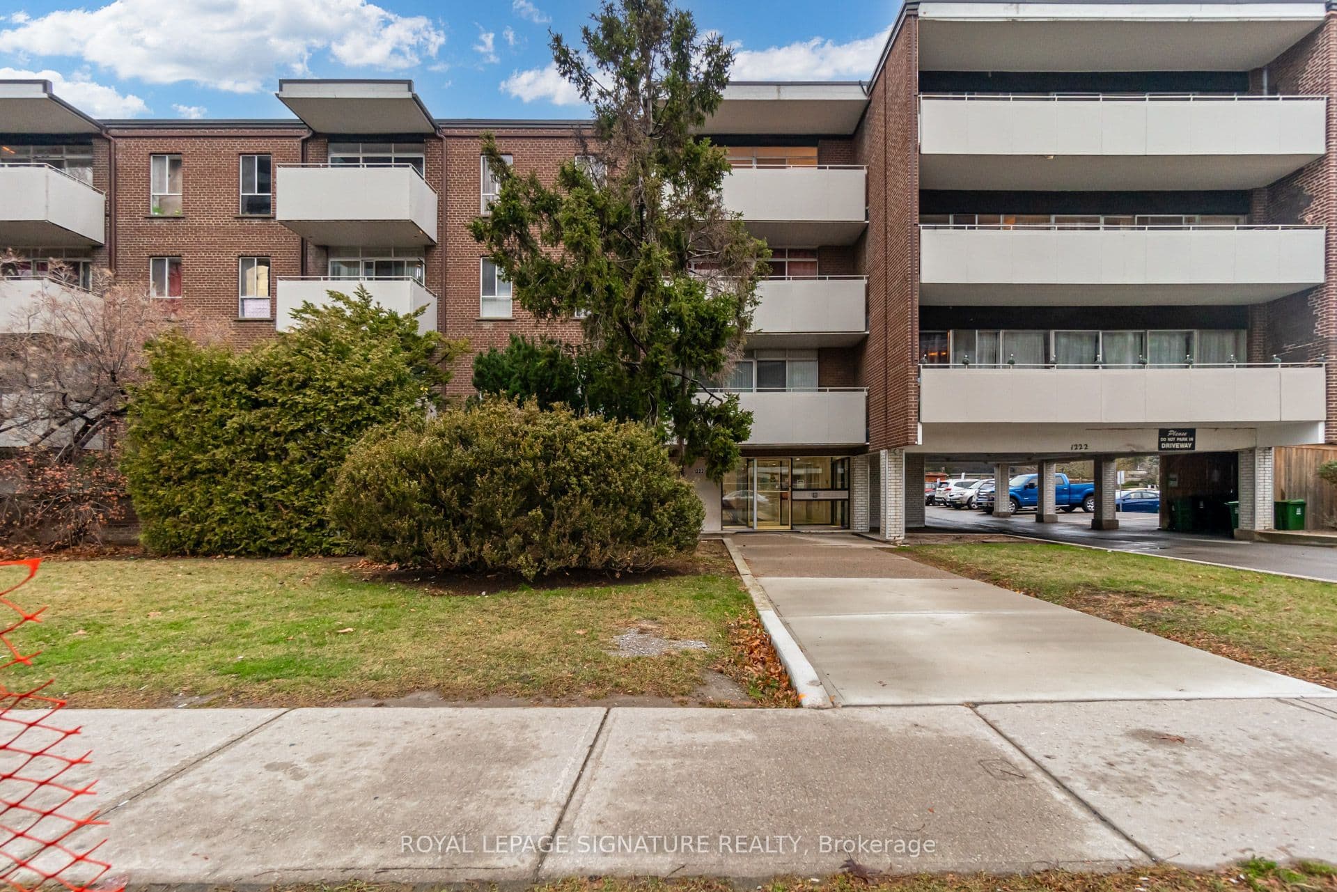 1222 York Mills Road 406, Toronto, ON M3A 1Y5