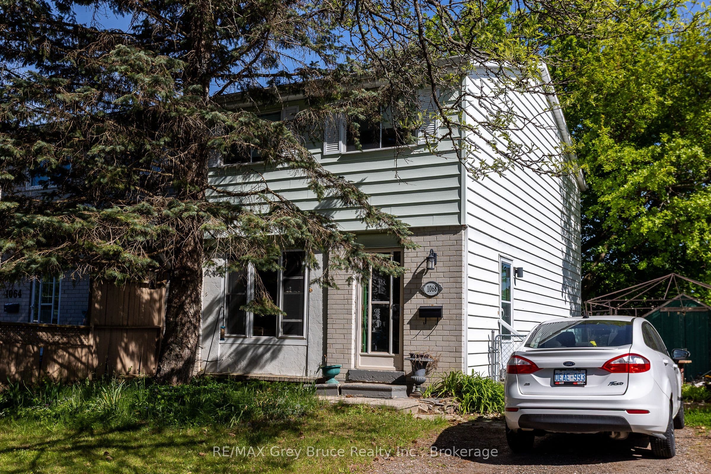 1068 11th Street E, Owen Sound, ON N4K 5V6