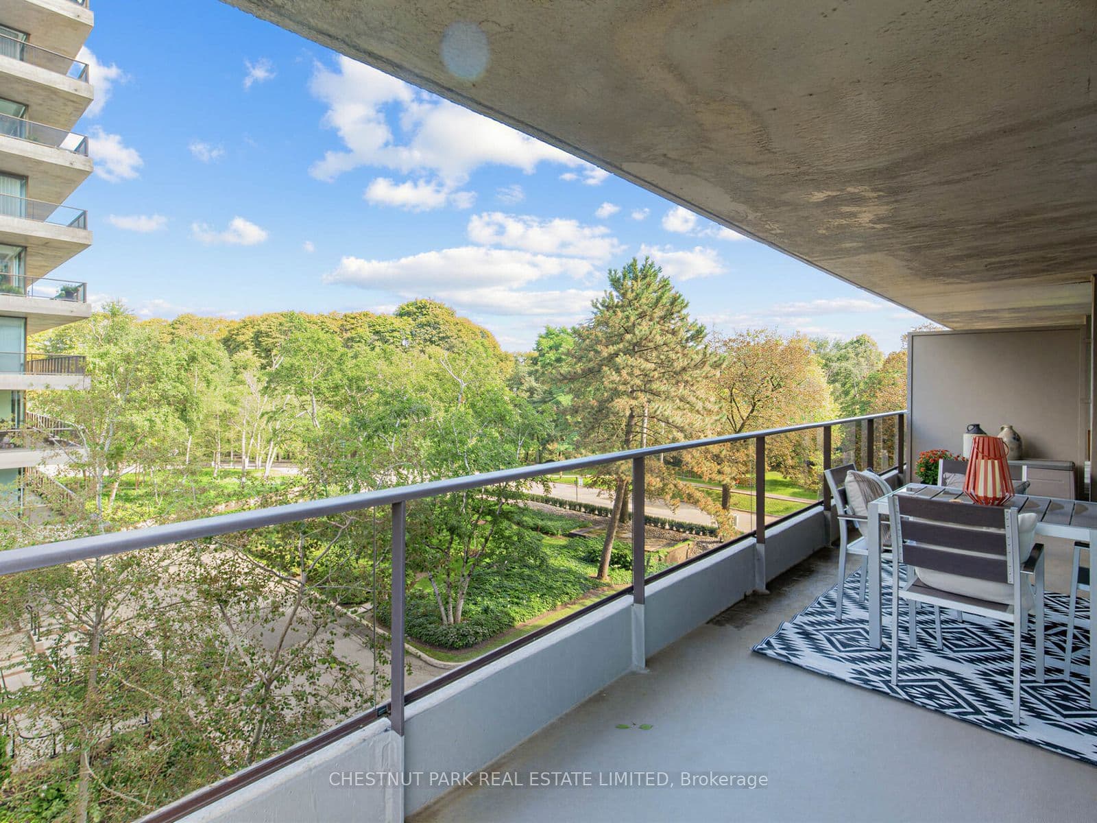 10 Avoca Avenue 401, Toronto, ON M4T 2B7