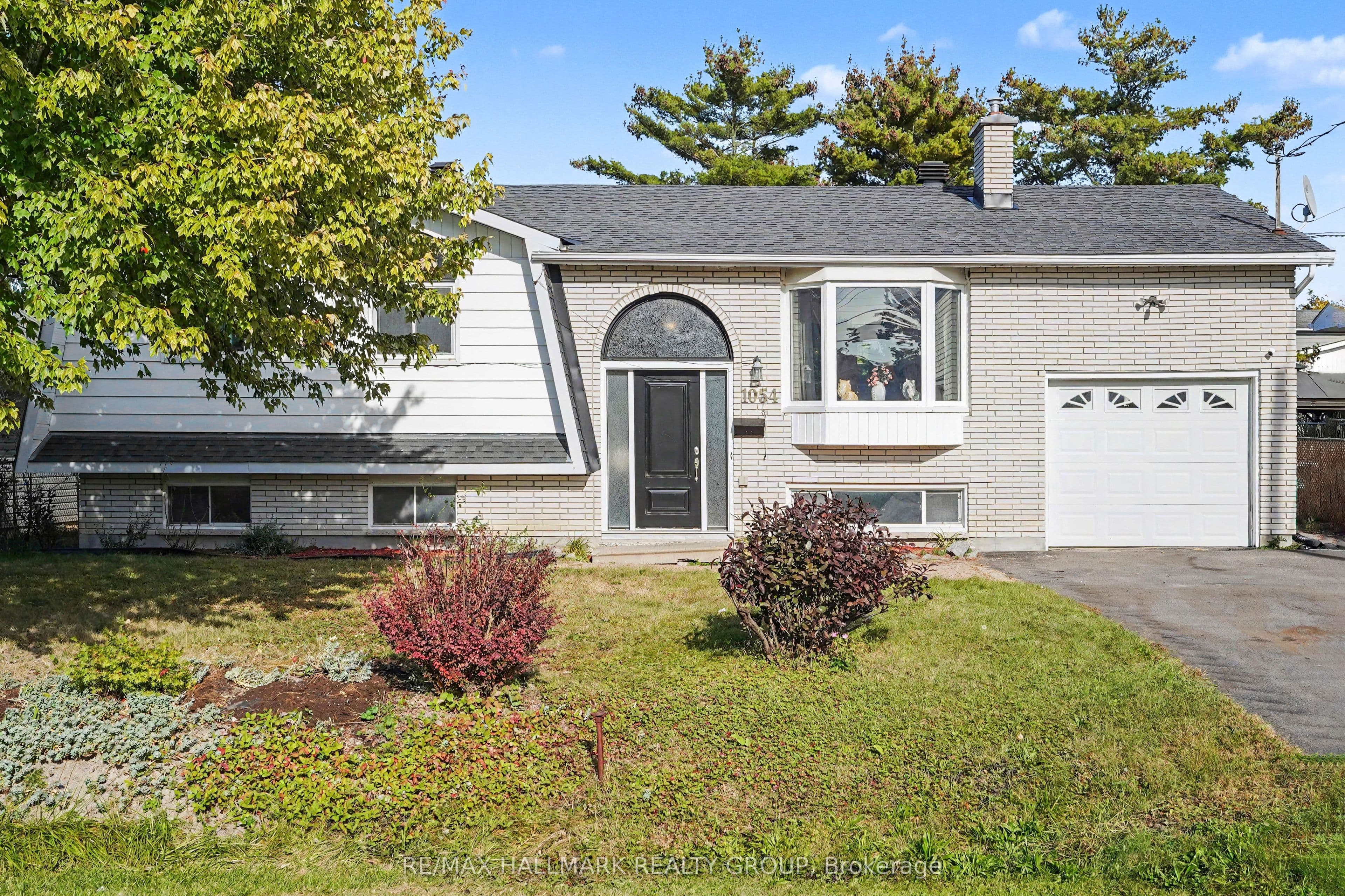 1054 Cholette Crescent, Orleans - Convent Glen and Area, ON K1C 1T5