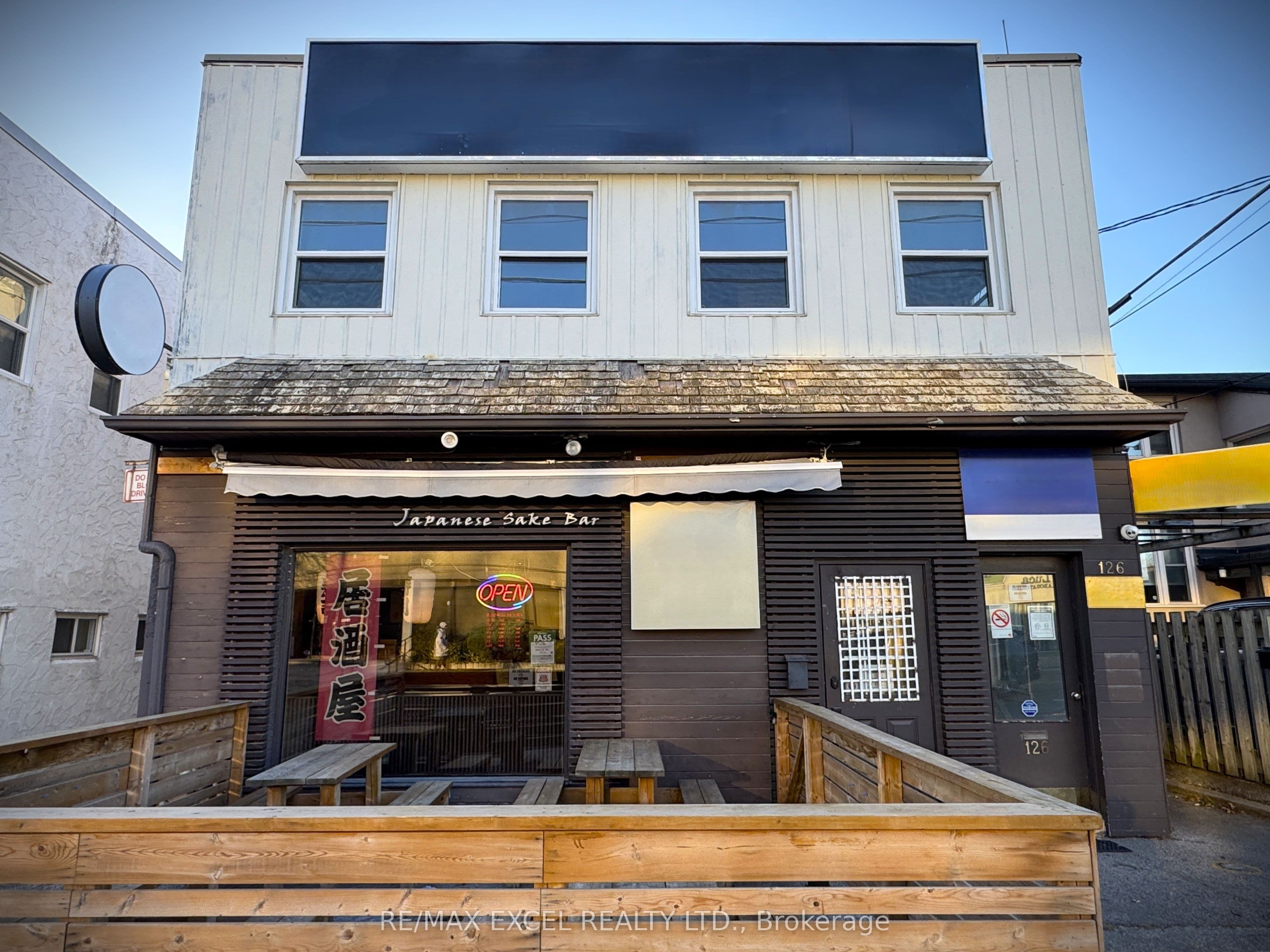126 Willowdale Avenue, Toronto, ON M2N 4Y2