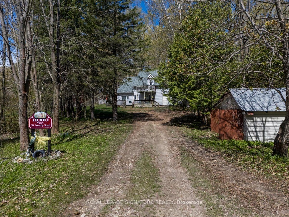 174 Freethy Road, Wasaga Beach, ON L9Z 2W8