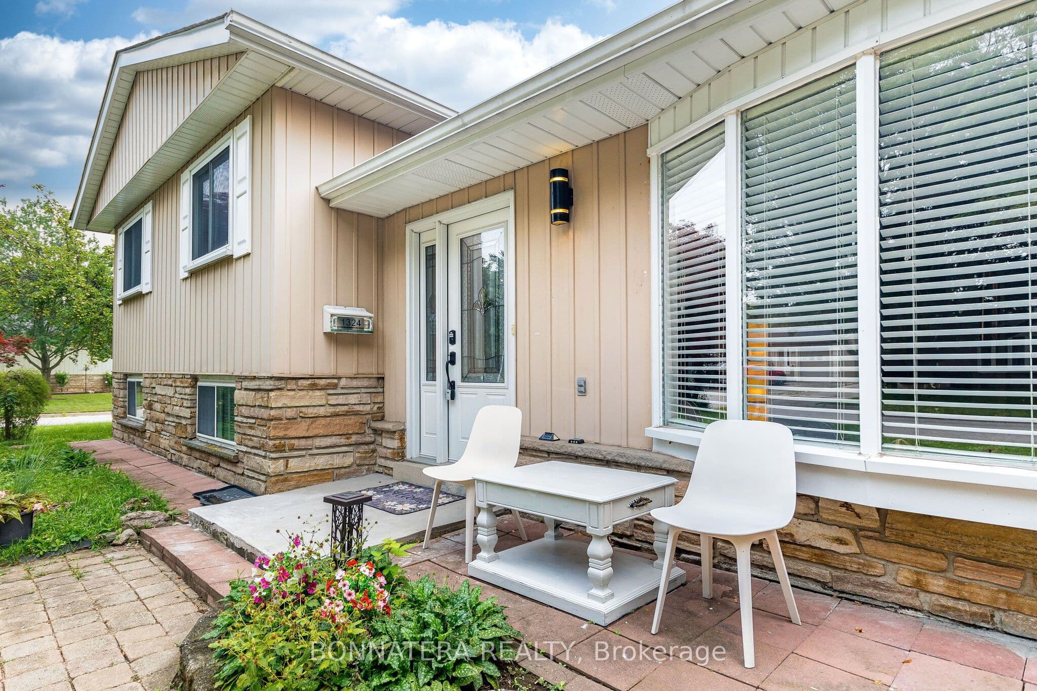 1324 Aldridge Crescent, Burlington, ON L7M 1J1
