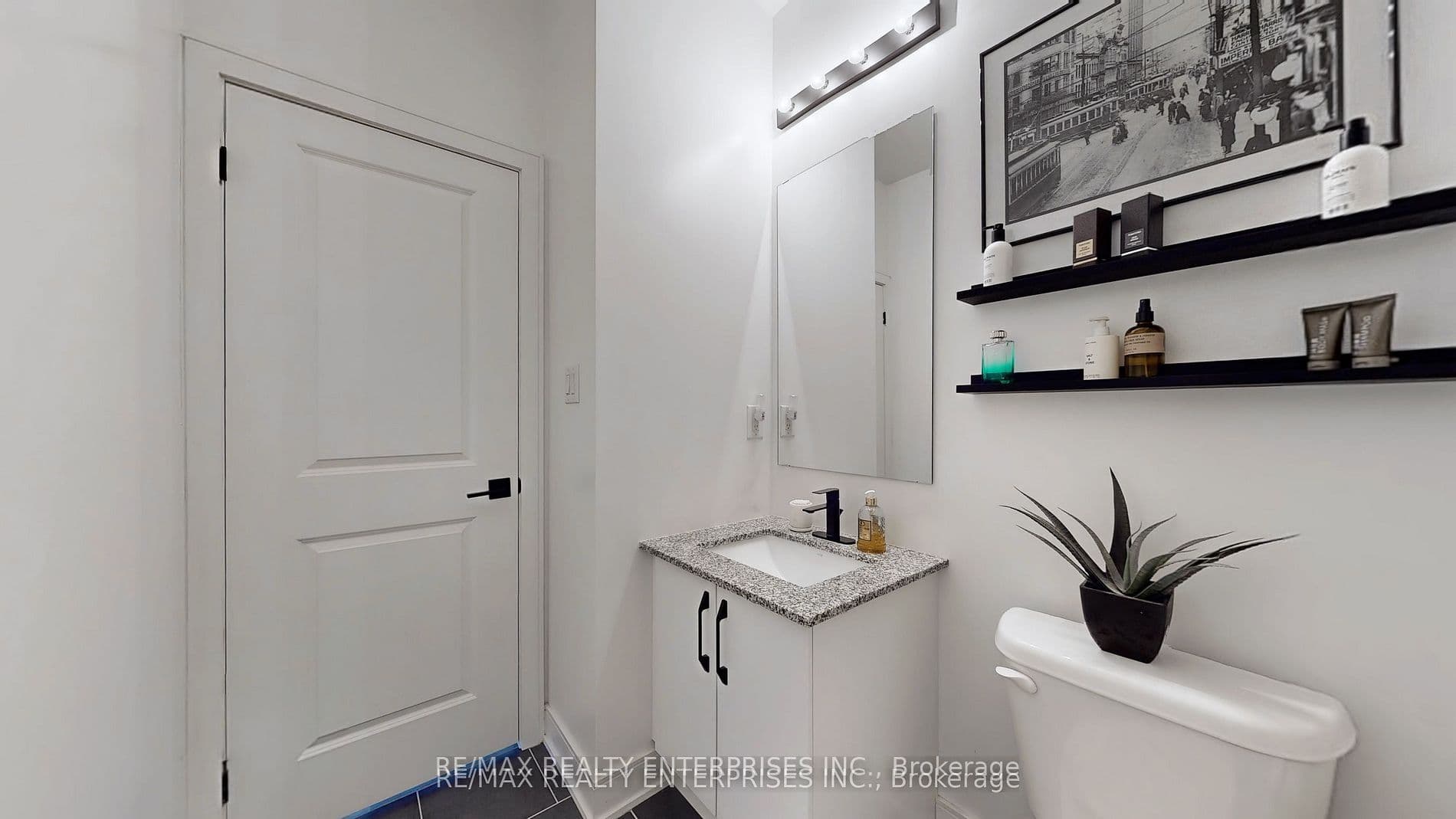 2497 Littlefield Crescent, Oakville, ON L6M 5L9