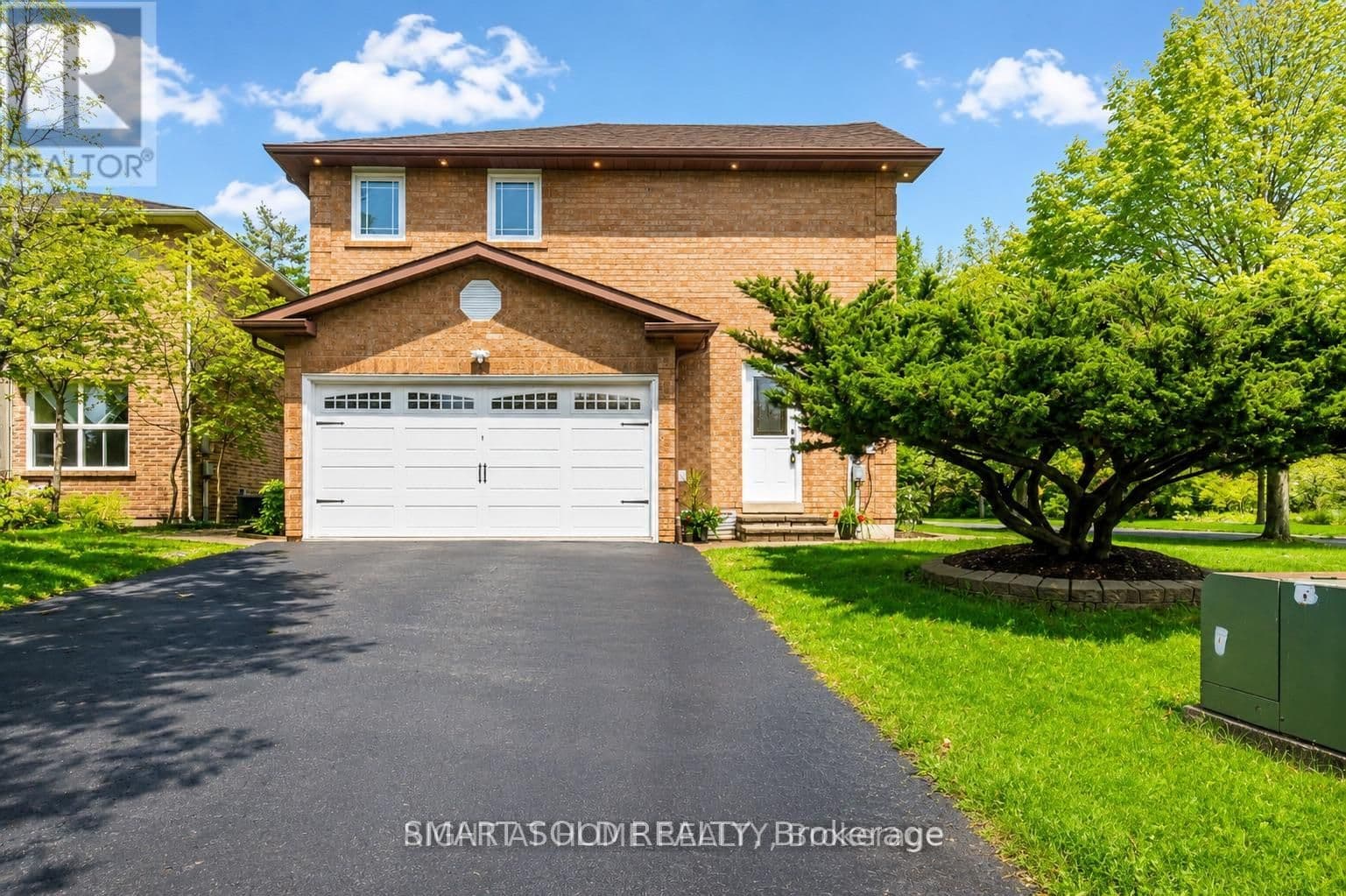 1 Tiffany Gate, Richmond Hill, ON L4C 6W7