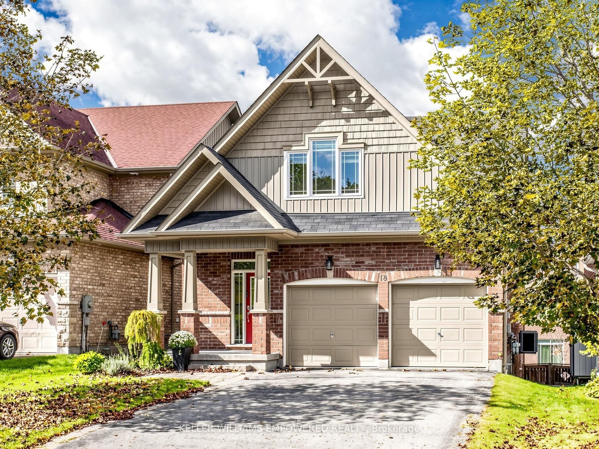 18 Don Rose Boulevard, East Gwillimbury, ON L0G 1M0