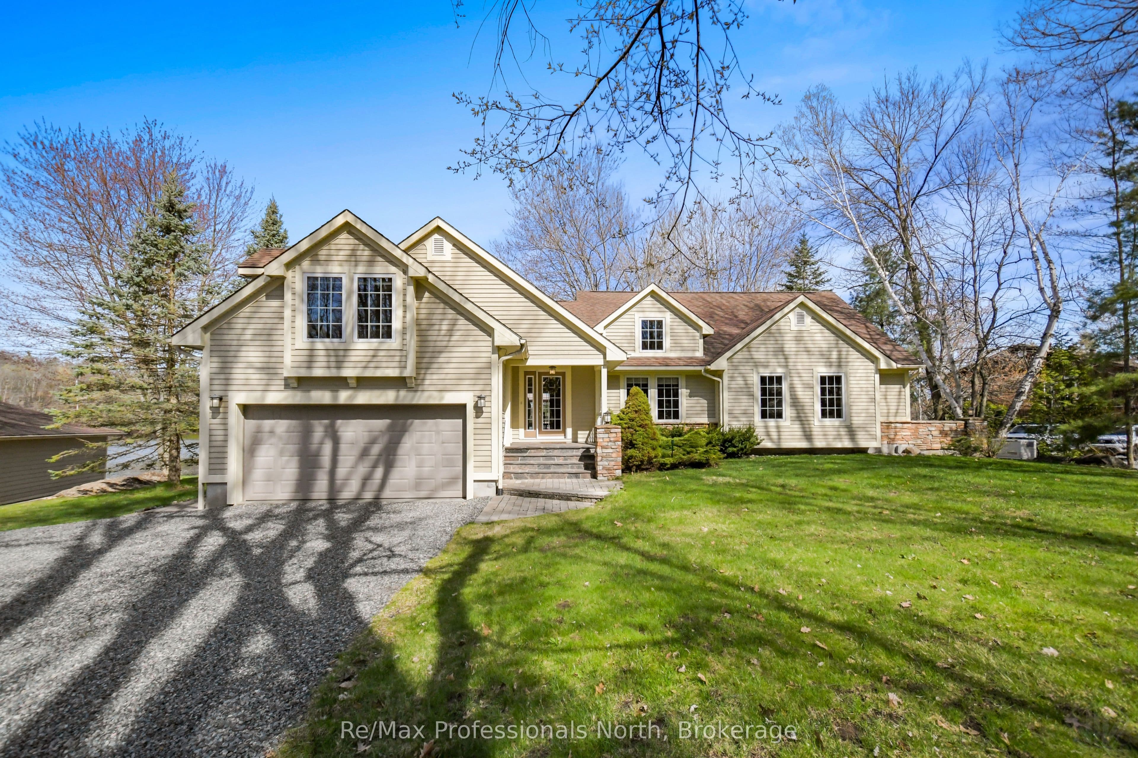 355 Loudon Point Road, Gravenhurst, ON P1P 1R2