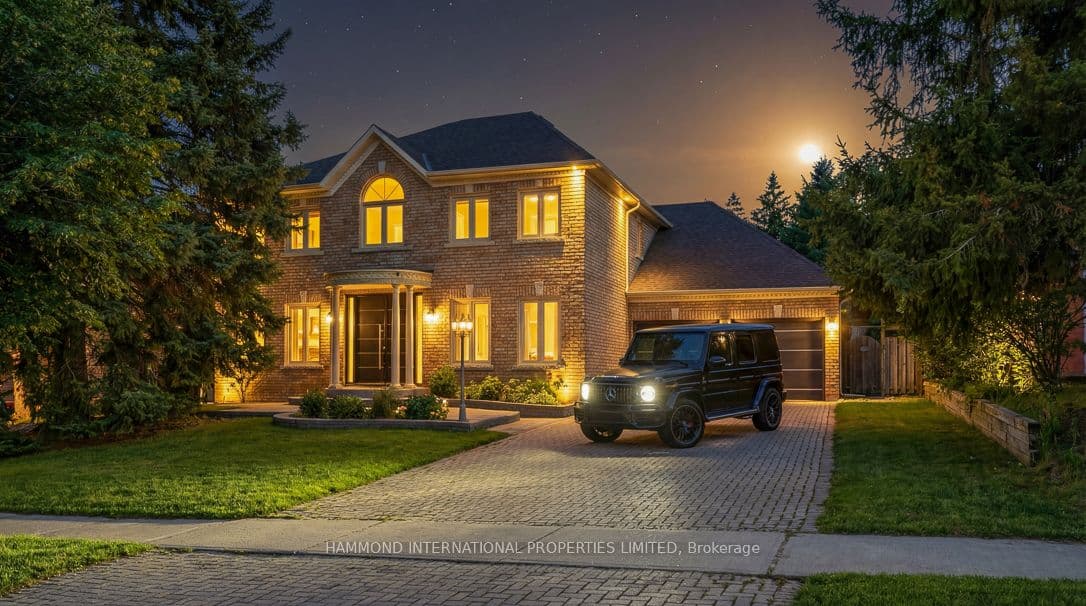 31 Vesta Drive, Richmond Hill, ON L4B 2M2