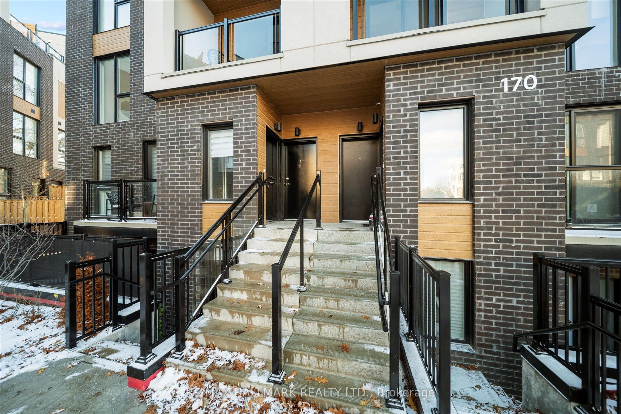 170 Clonmore Avenue 3, Toronto, ON M1N 0B9