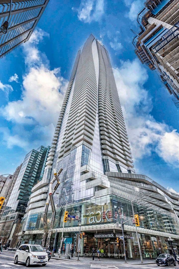 1 Bloor Street E 5403, Toronto, ON M4W 0A8